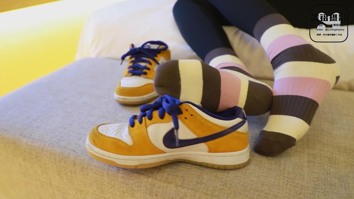 图片[25]-[誉铭传媒]袜足摄影 2022年《2022.12.01特约作品》[74P] – 速更版-美库