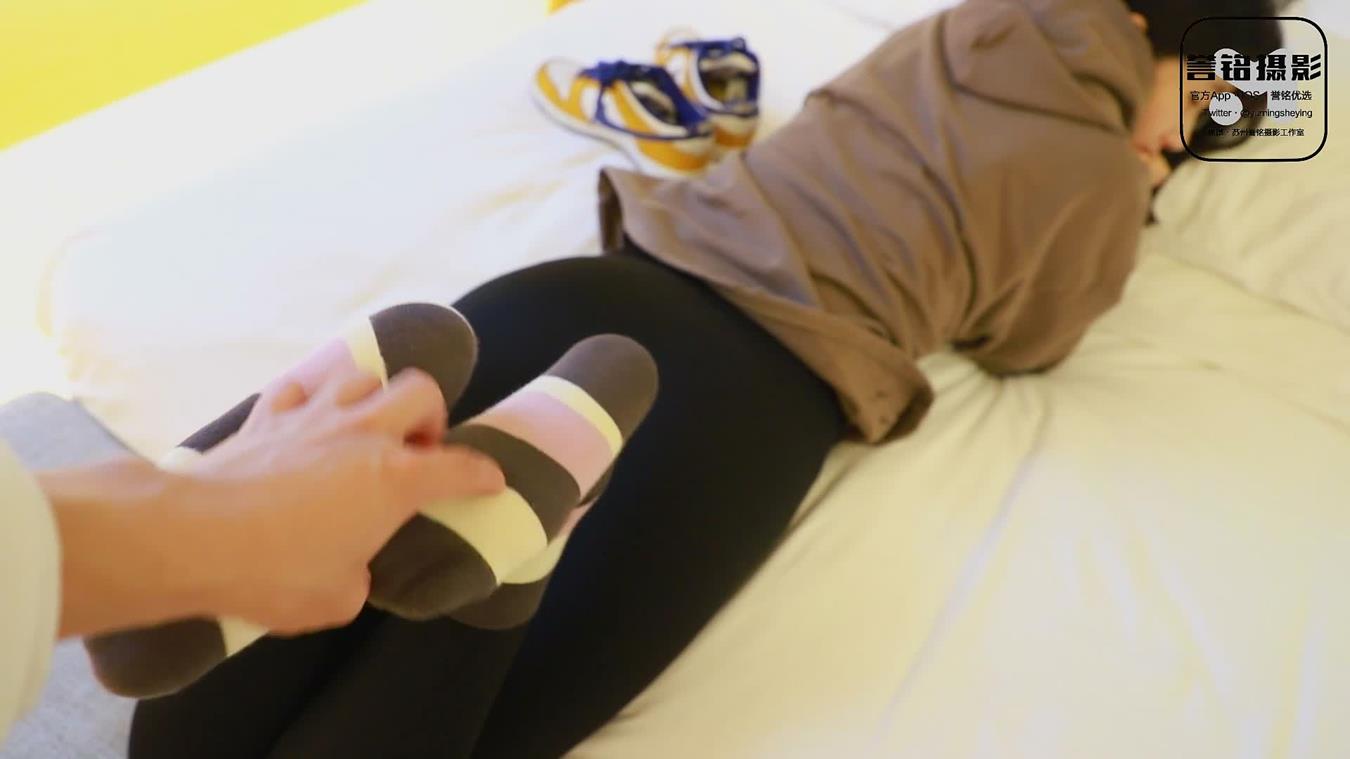 图片[35]-[誉铭传媒]袜足摄影 2022年《2022.12.01特约作品》[74P] – 速更版-美库
