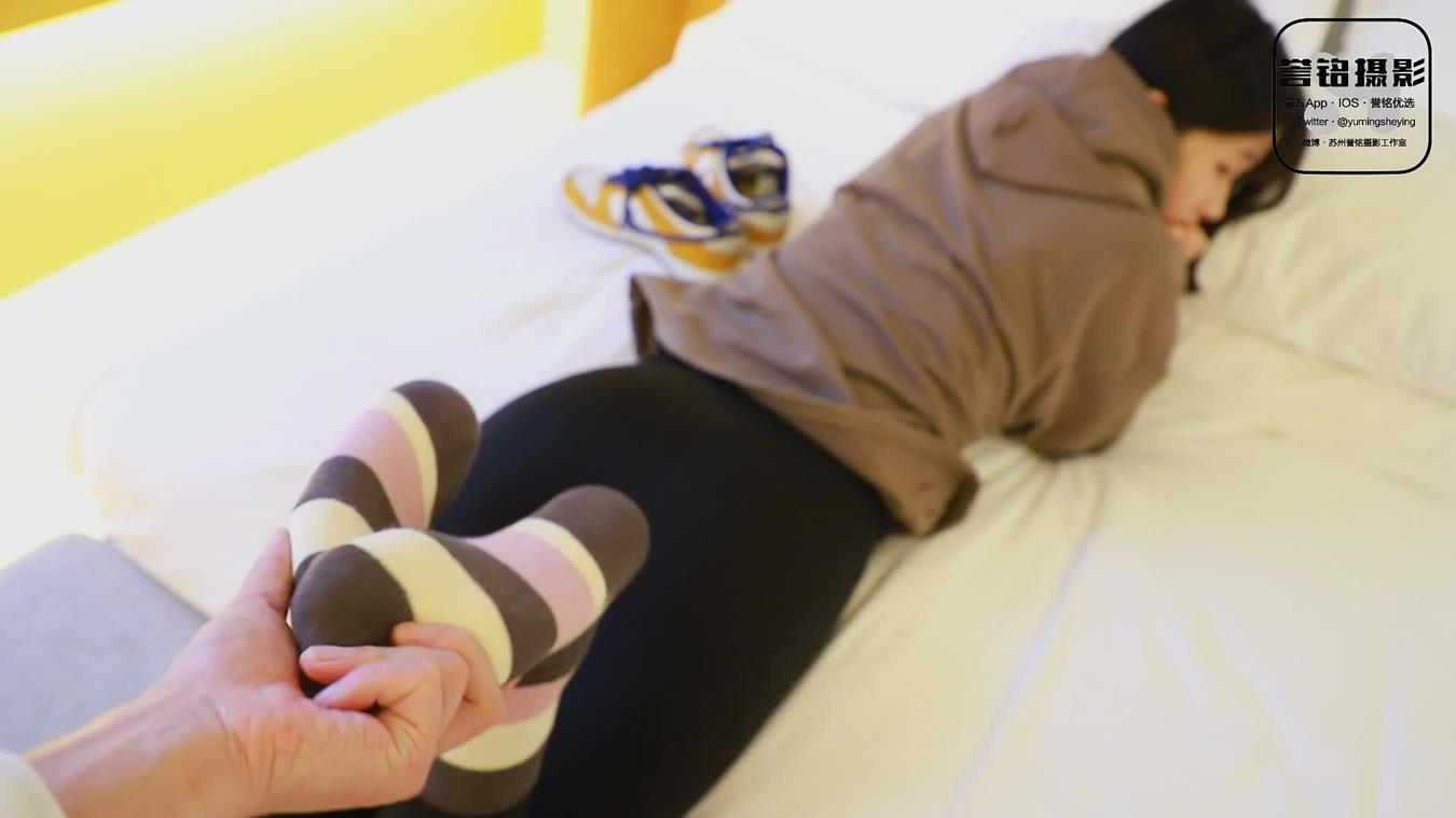 图片[36]-[誉铭传媒]袜足摄影 2022年《2022.12.01特约作品》[74P] – 速更版-美库