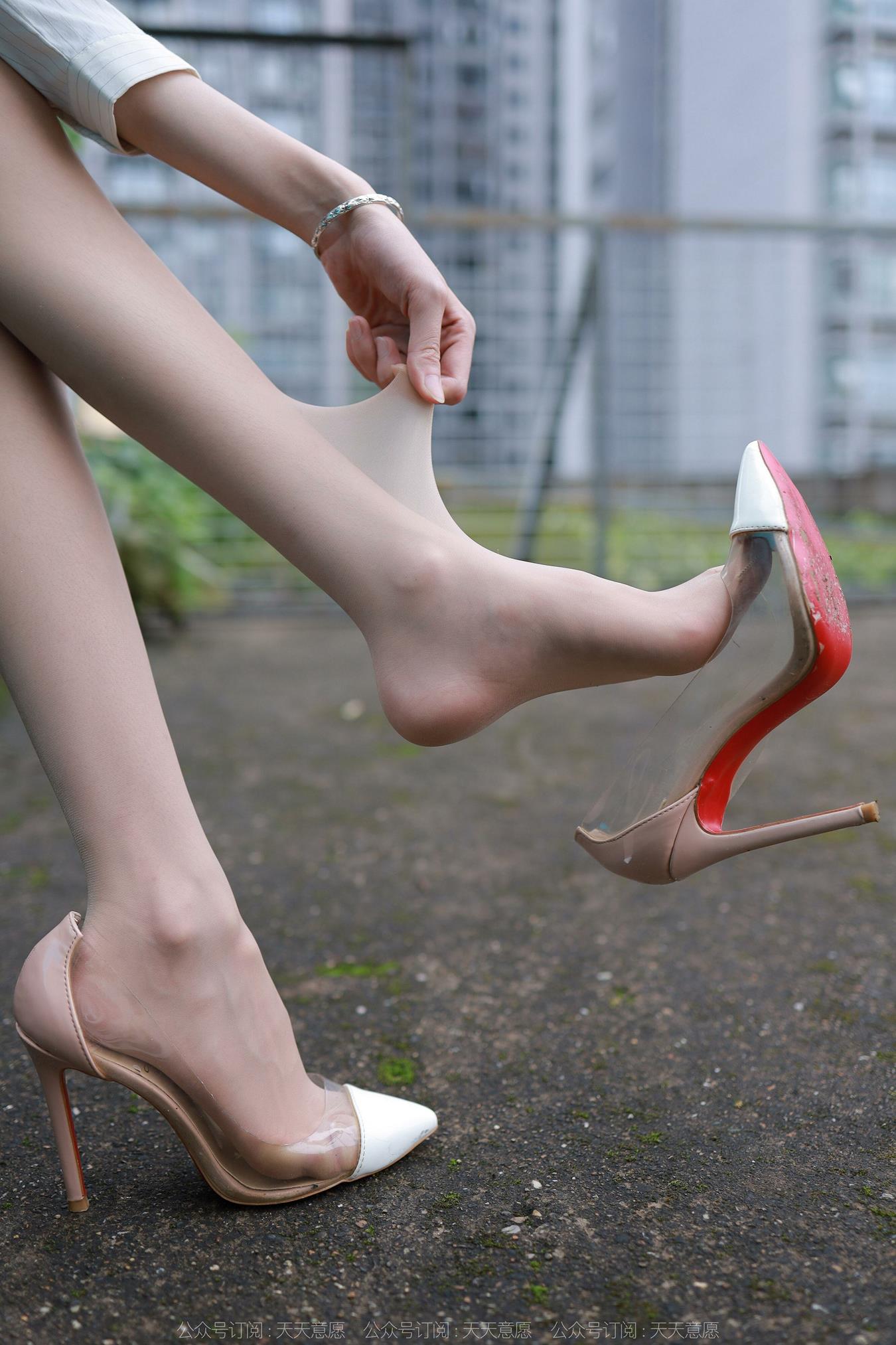 图片[41]-[IESS异思趣向] 2022.06.29 丝享家1132：团团《从你的世界路过》[84P] – 速更版-美库