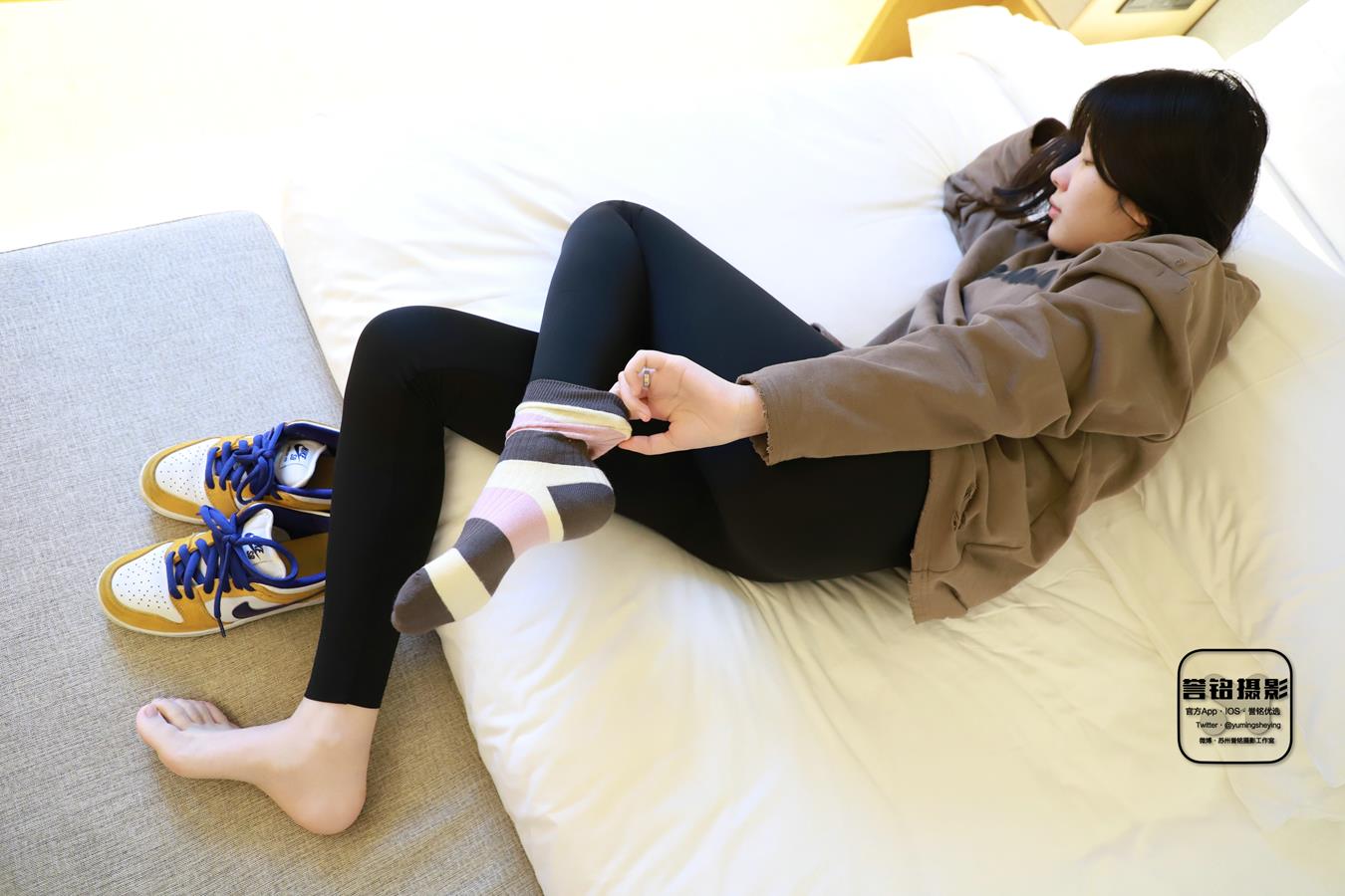 图片[71]-[誉铭传媒]袜足摄影 2022年《2022微信群第11套》[115P] – 速更版-美库