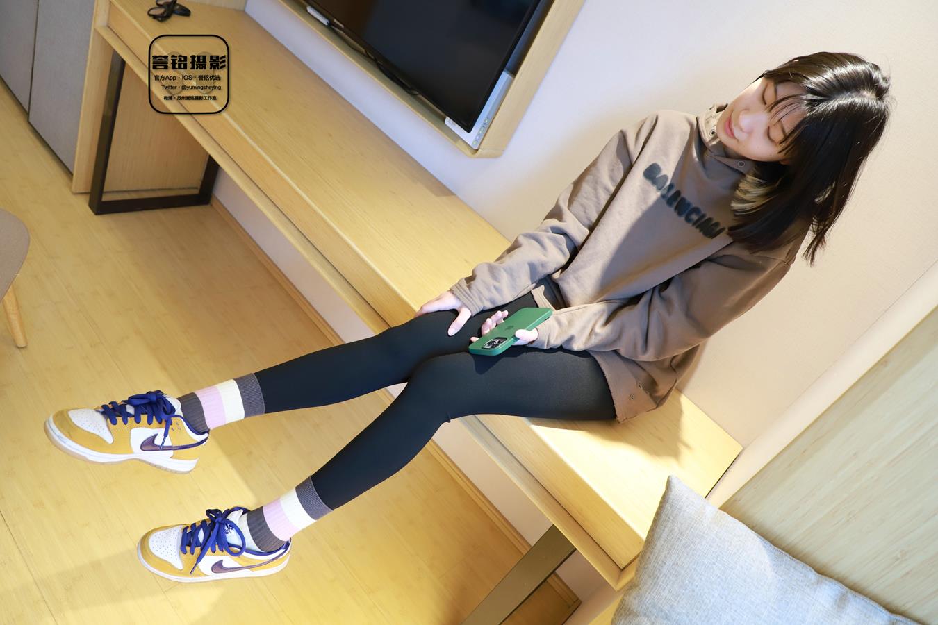 图片[108]-[誉铭传媒]袜足摄影 2022年《2022微信群第11套》[115P] – 速更版-美库