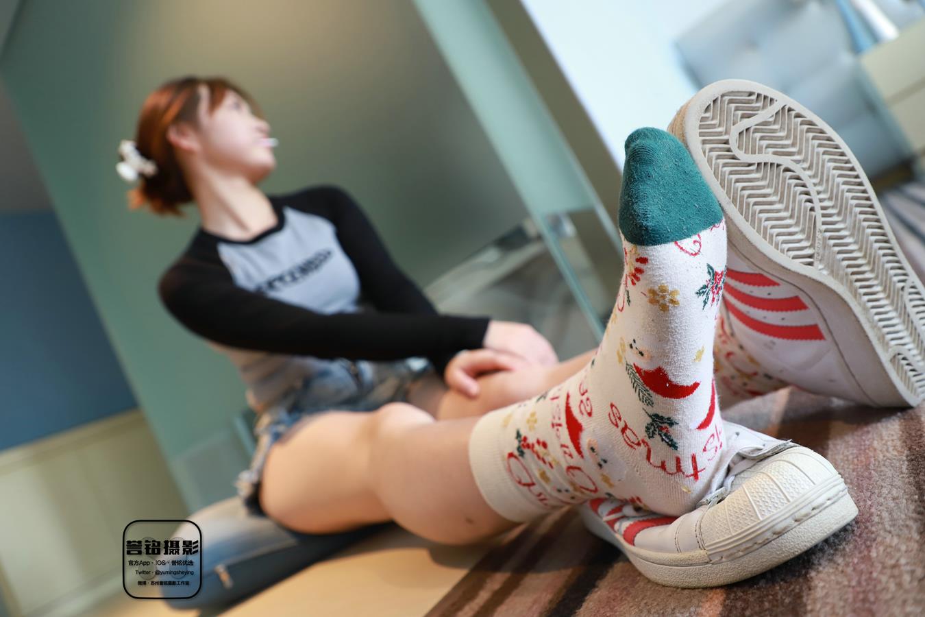 图片[12]-[誉铭传媒]袜足摄影 2022年《圣诞节专享作品》[80P] – 速更版-美库