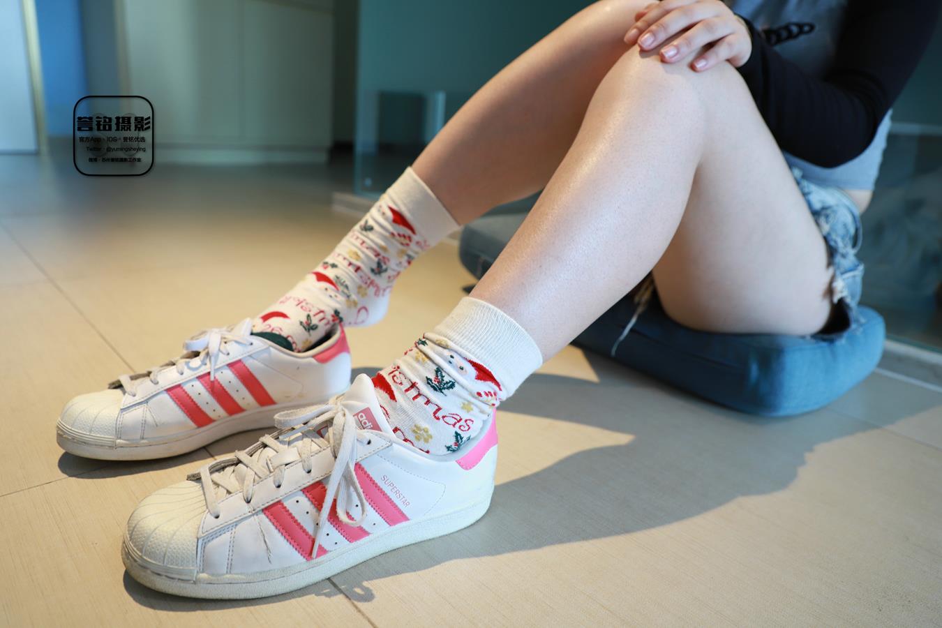 图片[14]-[誉铭传媒]袜足摄影 2022年《圣诞节专享作品》[80P] – 速更版-美库
