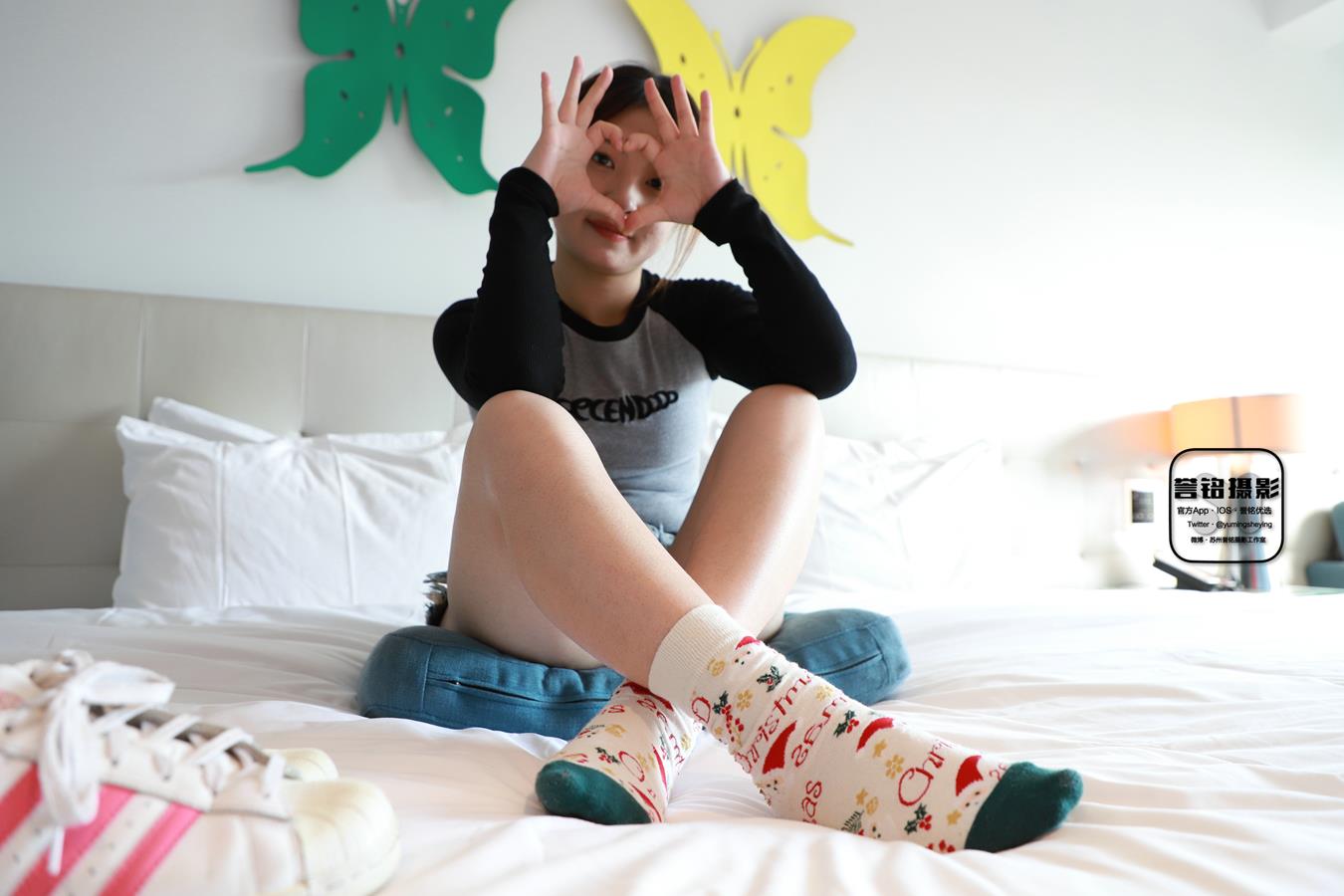 图片[34]-[誉铭传媒]袜足摄影 2022年《圣诞节专享作品》[80P] – 速更版-美库