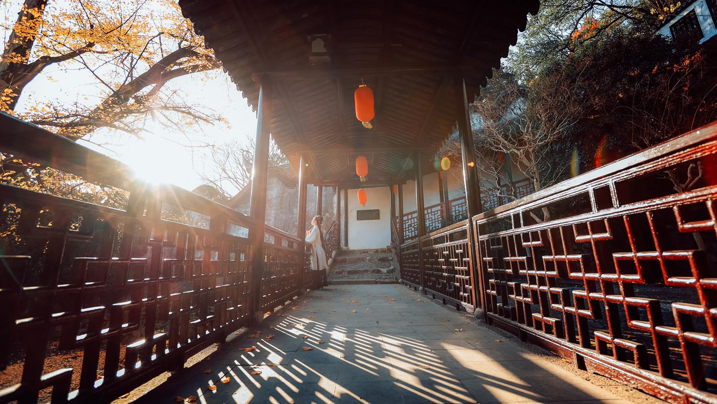 图片[12]-[YITUYU艺图语] 2022.01.22 枫林晚 鹿呦 [25P] – 速更版-美库