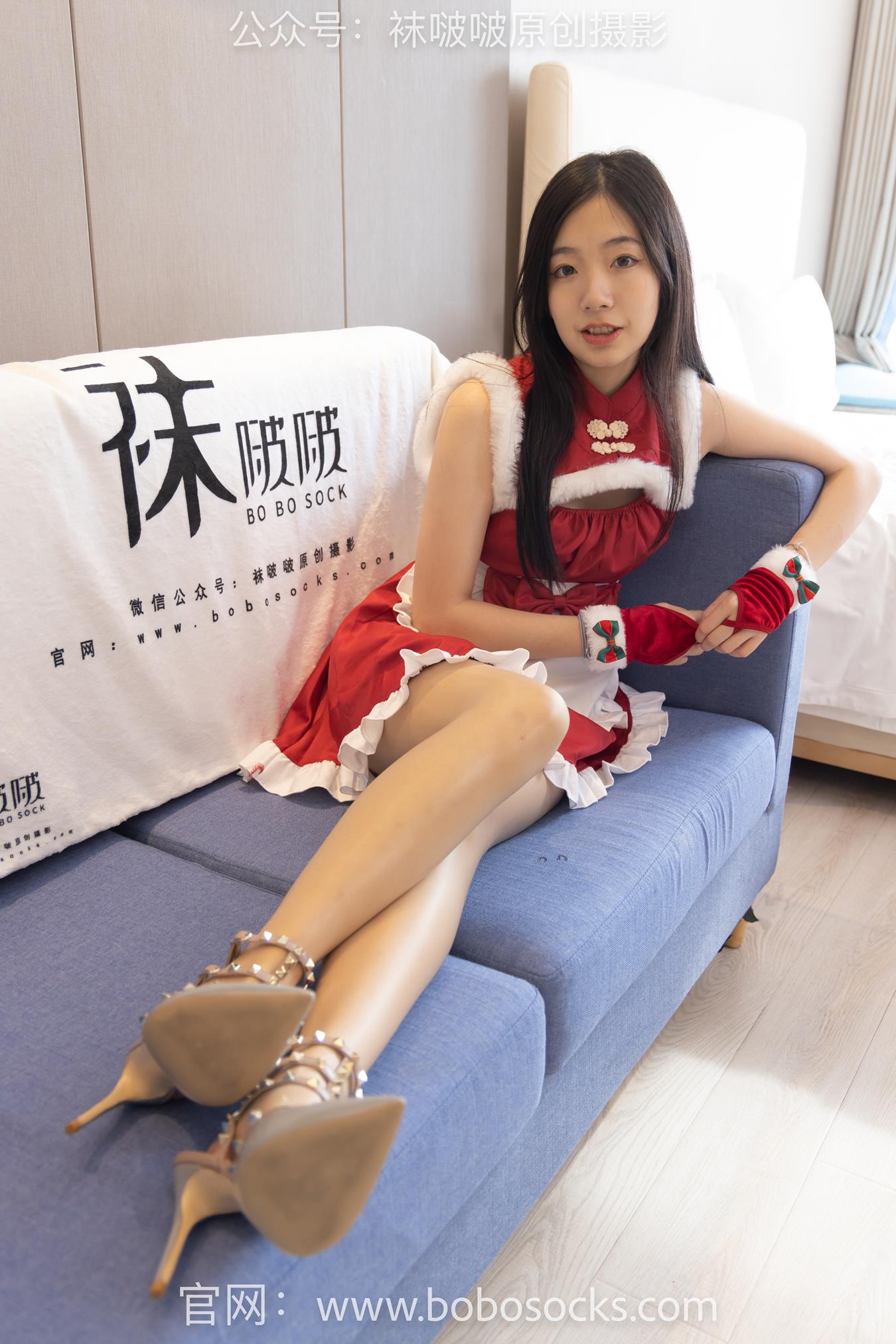 图片[19]-[BoBoSocks袜啵啵]NO.153 小甜豆-华伦天奴高跟鞋、油亮肉丝、油亮白丝、圣诞服[140P] – 速更版-美库