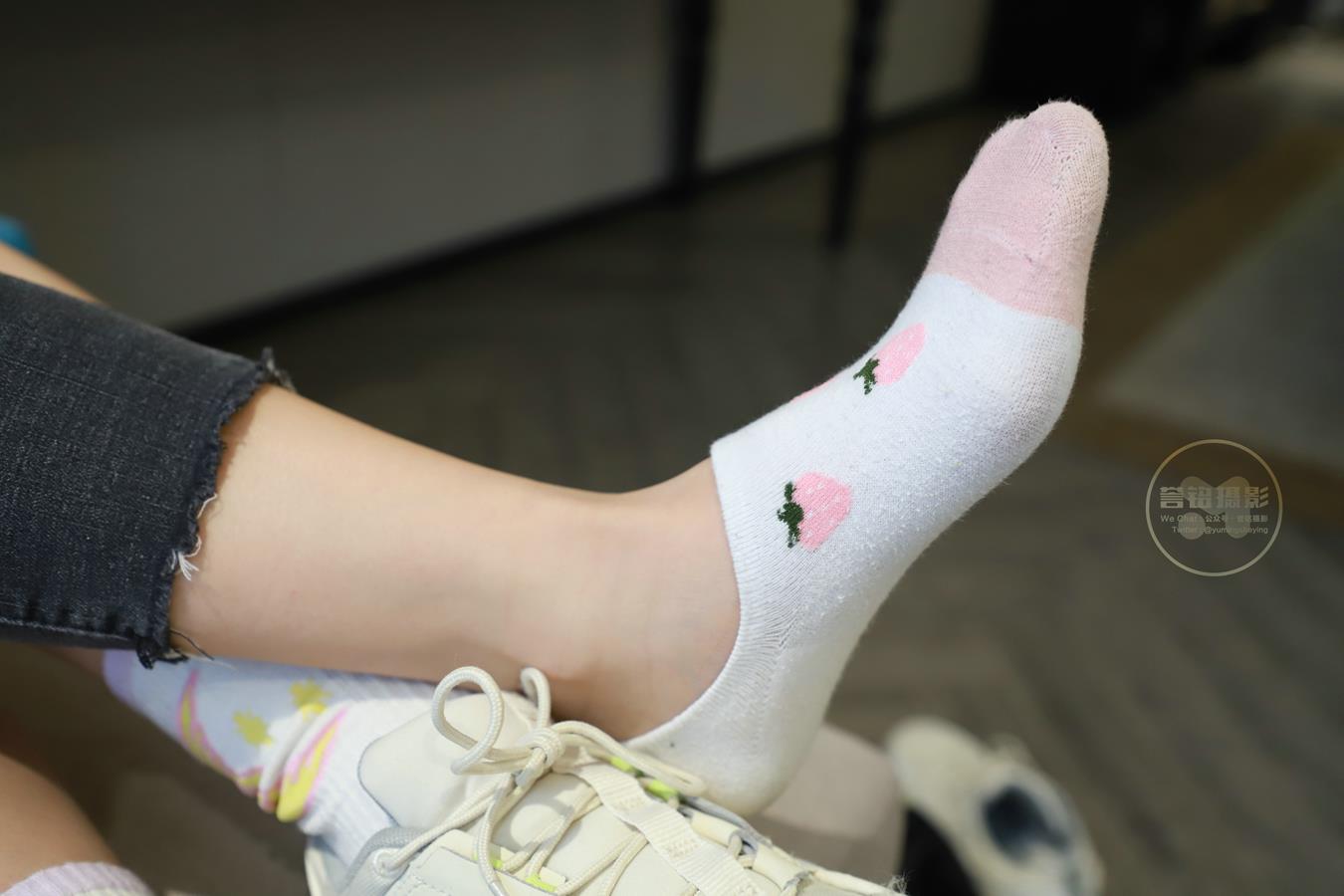 图片[26]-[誉铭传媒]袜足摄影 2022年《元宵节》[120P] – 速更版-美库