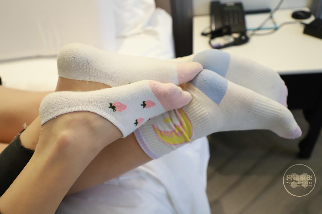 图片[59]-[誉铭传媒]袜足摄影 2022年《元宵节》[120P] – 速更版-美库