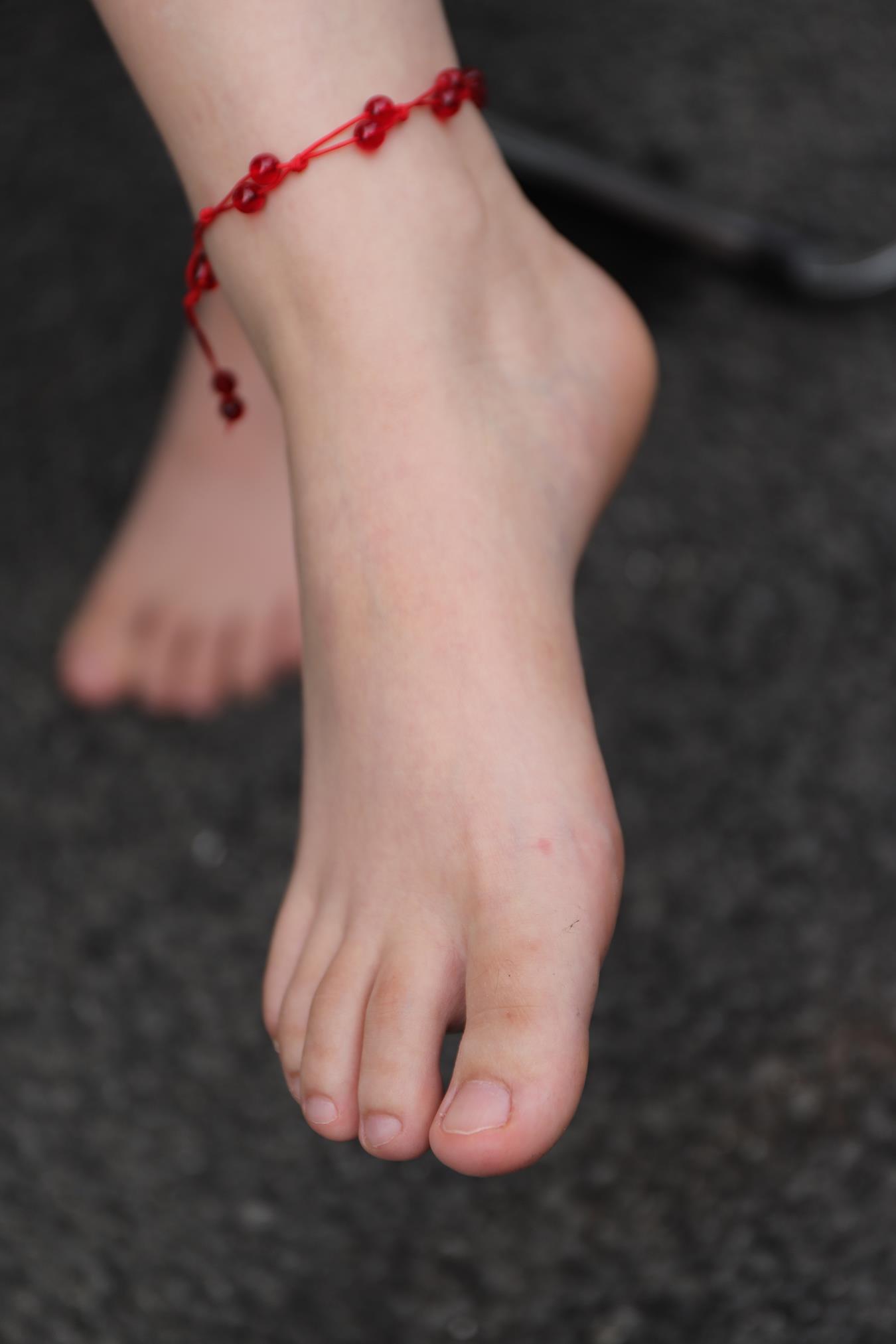 图片[11]-Pary摄影 NO.008 新模琳琳从运动鞋里拿出来的原味小白脚[153P] – 速更版-美库