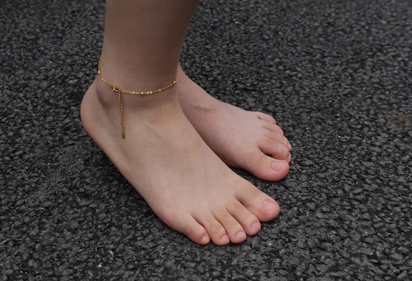 图片[44]-Pary摄影 NO.008 新模琳琳从运动鞋里拿出来的原味小白脚[153P] – 速更版-美库