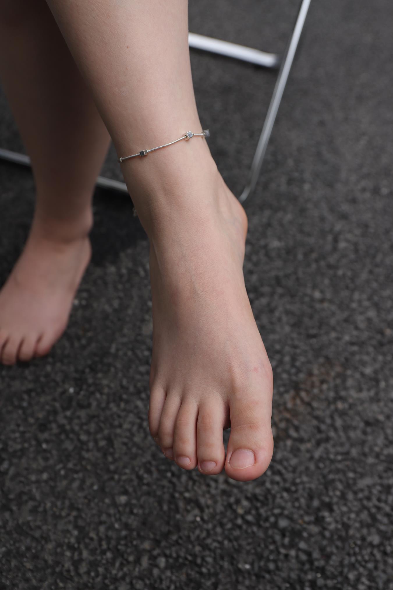 图片[77]-Pary摄影 NO.008 新模琳琳从运动鞋里拿出来的原味小白脚[153P] – 速更版-美库