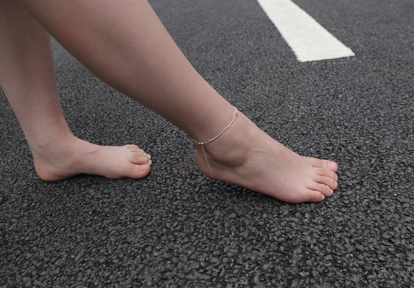 图片[81]-Pary摄影 NO.008 新模琳琳从运动鞋里拿出来的原味小白脚[153P] – 速更版-美库