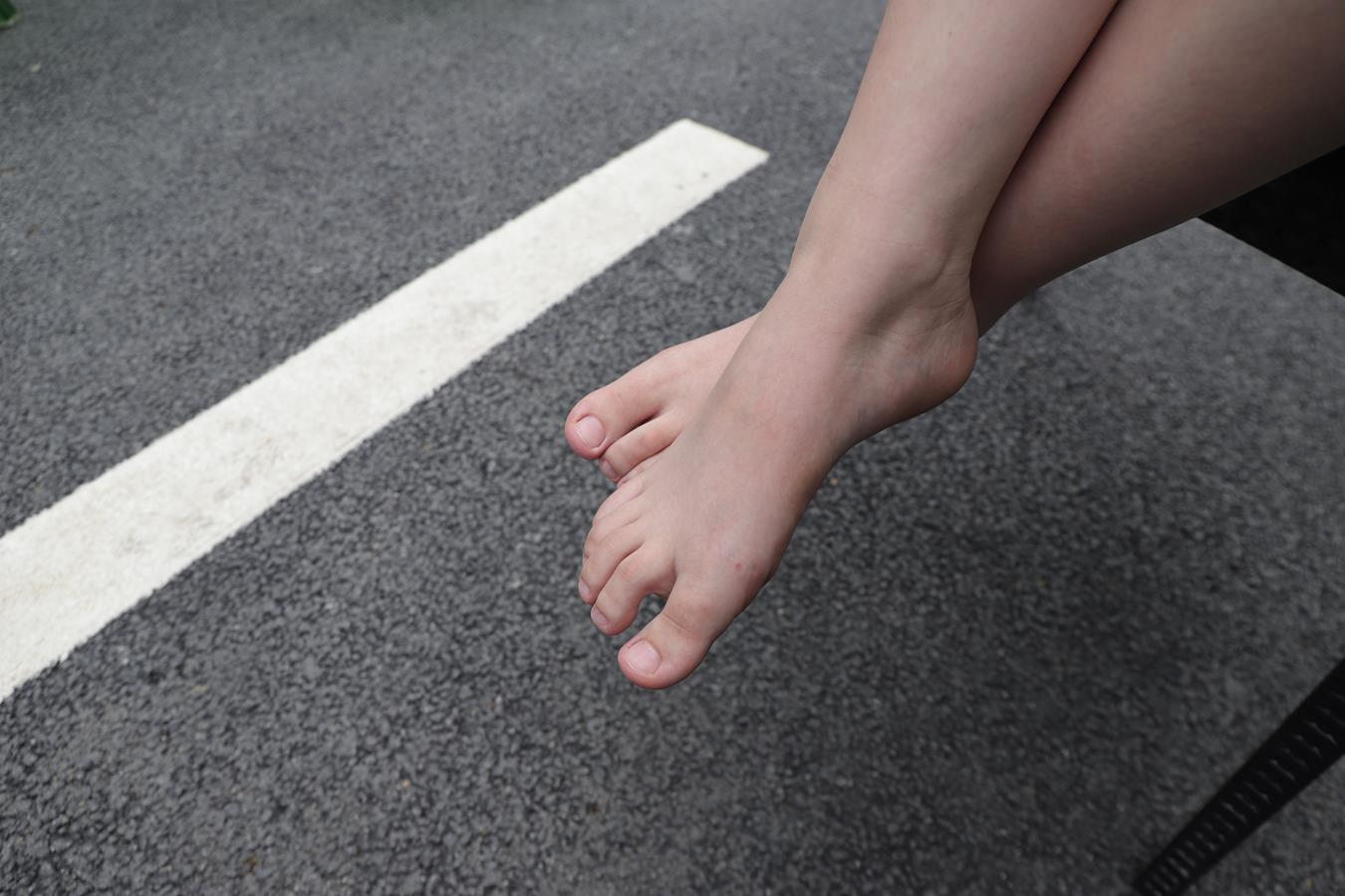 图片[127]-Pary摄影 NO.008 新模琳琳从运动鞋里拿出来的原味小白脚[153P] – 速更版-美库