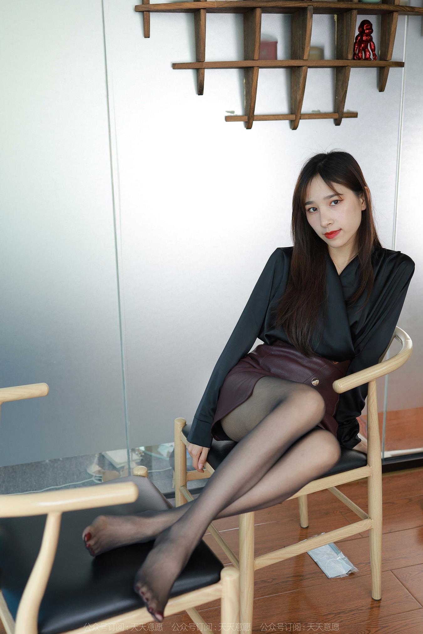 图片[54]-[IESS异思趣向] 2022.07.01 丝享家1134：美子《椅子下的红高跟》[91P] – 速更版-美库