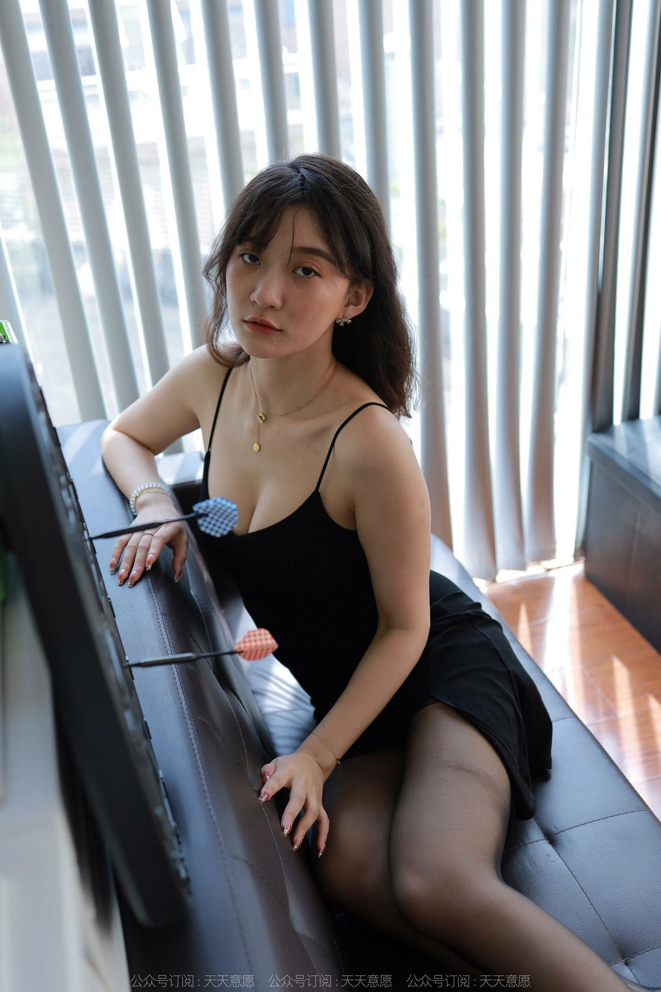 图片[38]-[IESS异思趣向] 2022.07.02 丝享家1135：秋秋《嘿丝事业线》[90P] – 速更版-美库