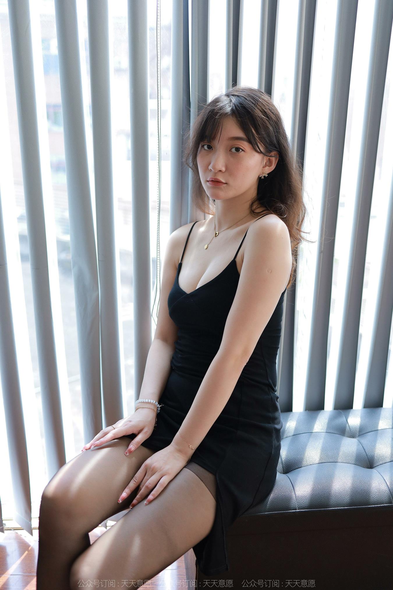 图片[48]-[IESS异思趣向] 2022.07.02 丝享家1135：秋秋《嘿丝事业线》[90P] – 速更版-美库