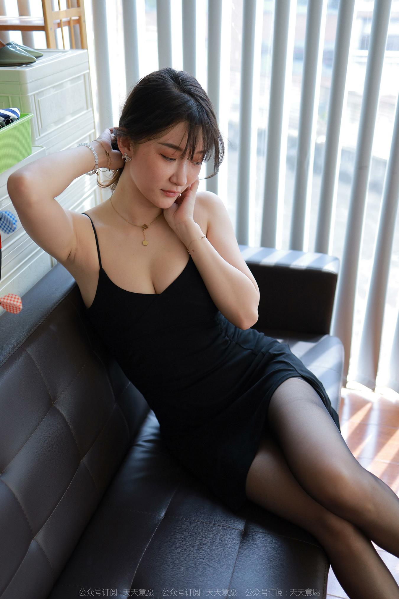 图片[83]-[IESS异思趣向] 2022.07.02 丝享家1135：秋秋《嘿丝事业线》[90P] – 速更版-美库