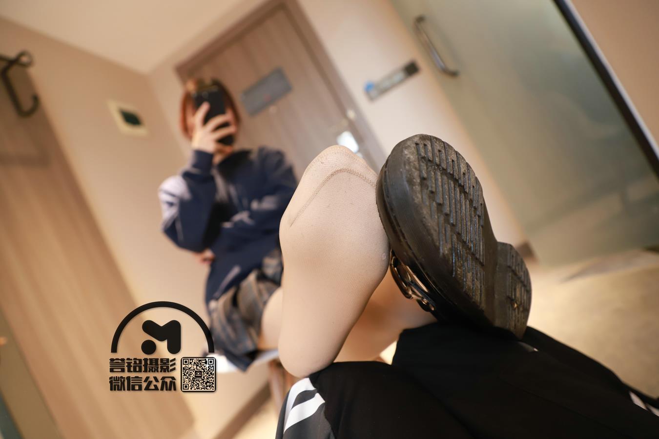 图片[13]-[誉铭传媒]袜足摄影 2021年《微信客户群第01套作品》[70P] – 速更版-美库