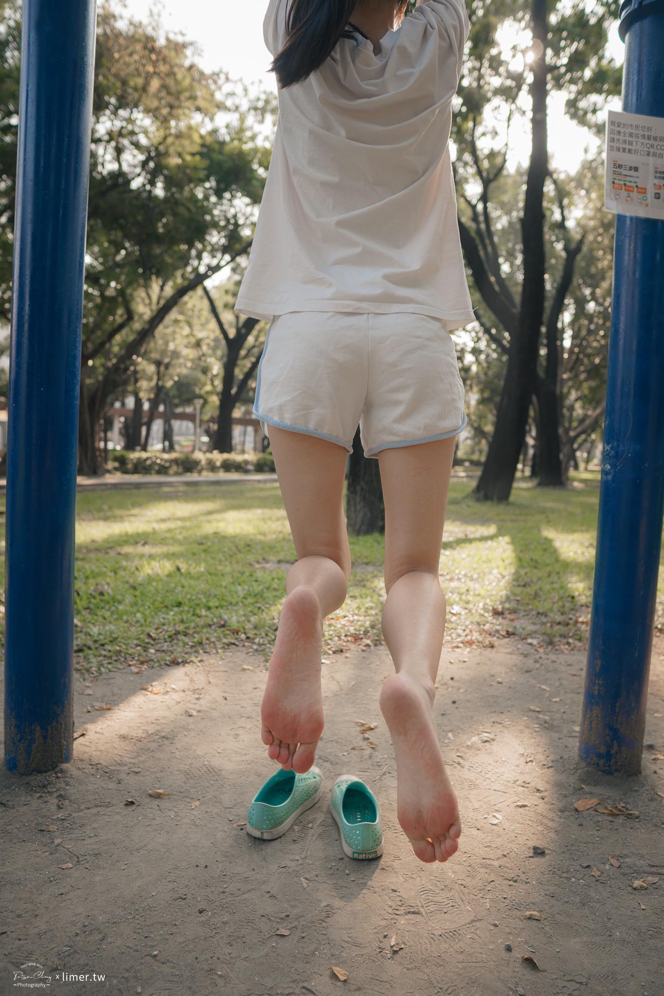 图片[27]-Limerence原创 NO.002 SHQ素人学生 大耳狗真理裤公园玩耍[283P] – 速更版-美库