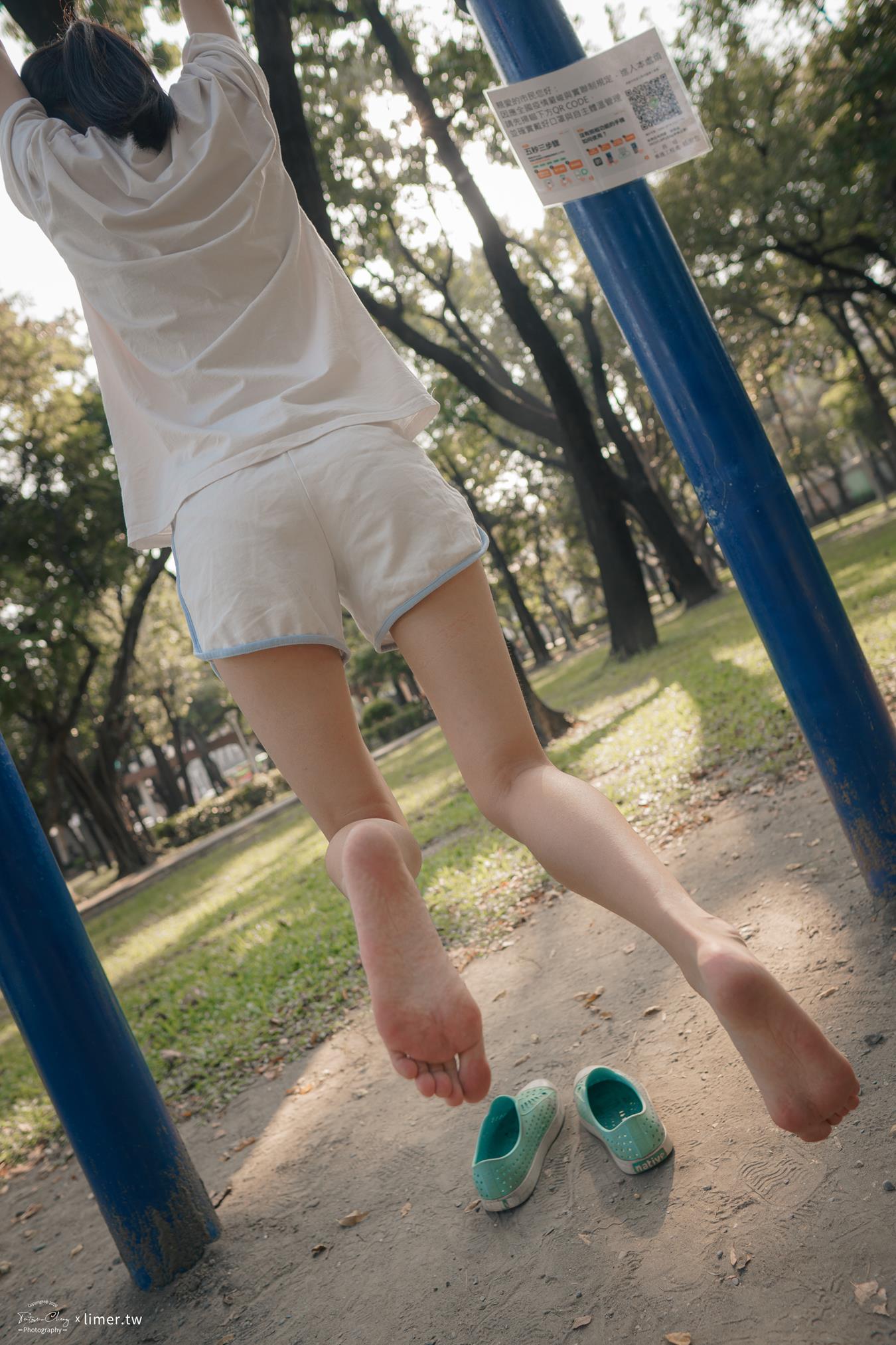 图片[37]-Limerence原创 NO.002 SHQ素人学生 大耳狗真理裤公园玩耍[283P] – 速更版-美库