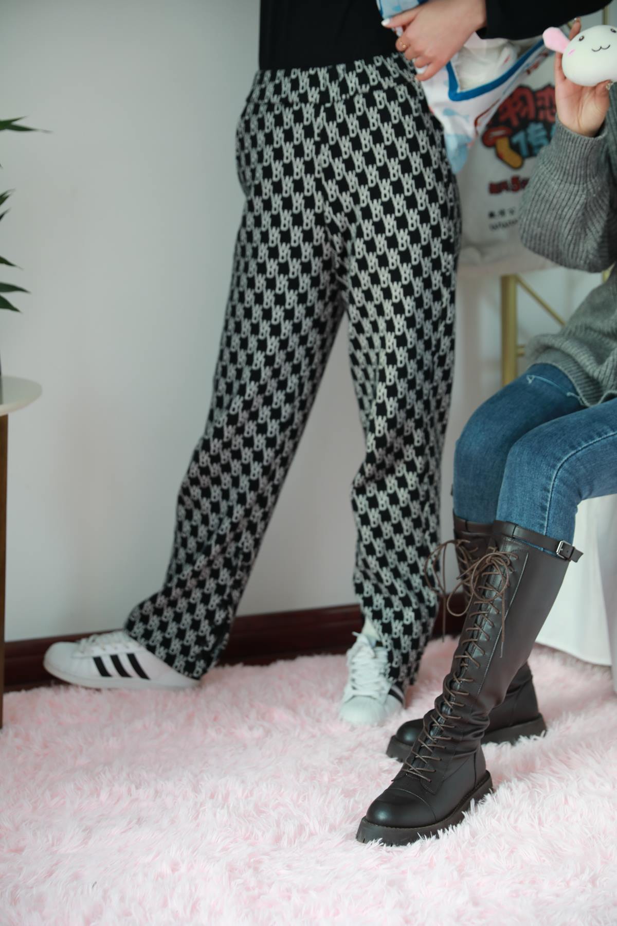 图片[28]-物恋传媒 NO.657 闺蜜-雪里双生 (1) [84P] – 速更版-美库