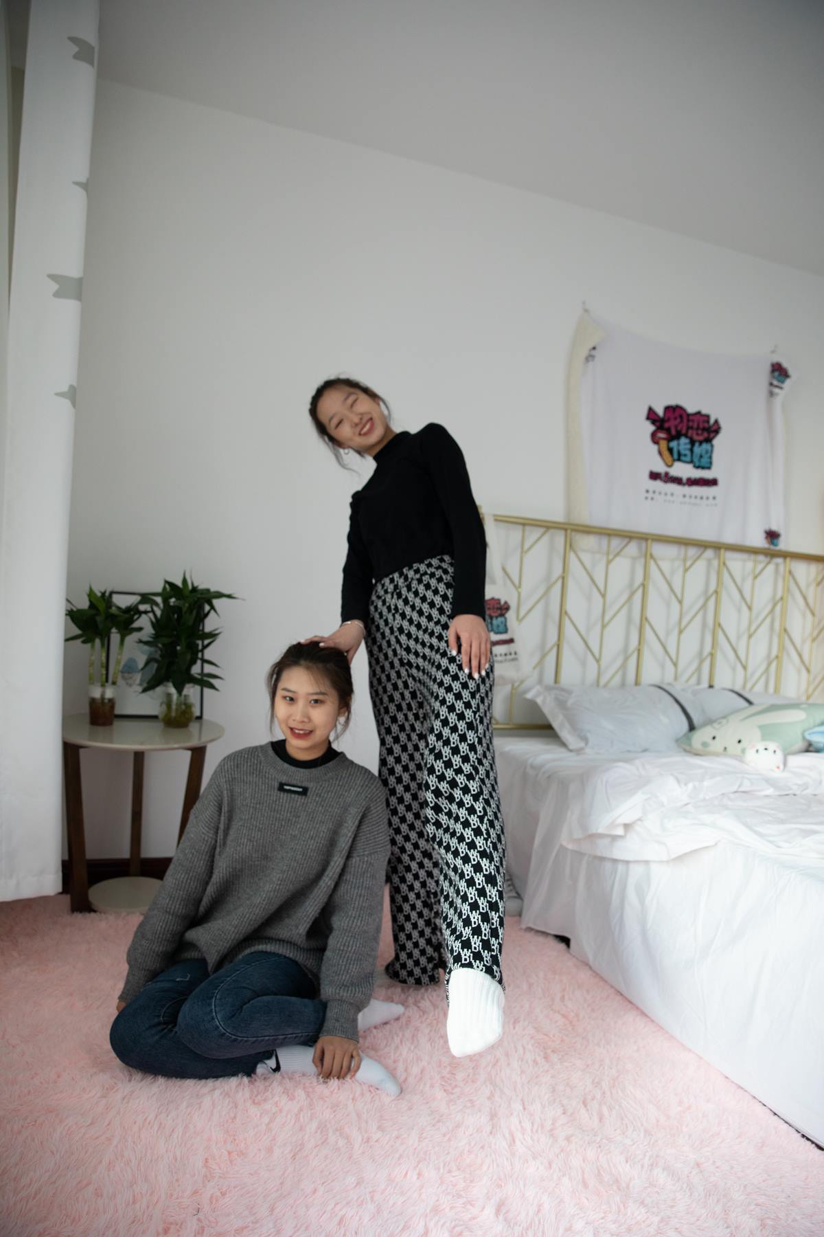 图片[81]-物恋传媒 NO.657 闺蜜-雪里双生 (1) [84P] – 速更版-美库