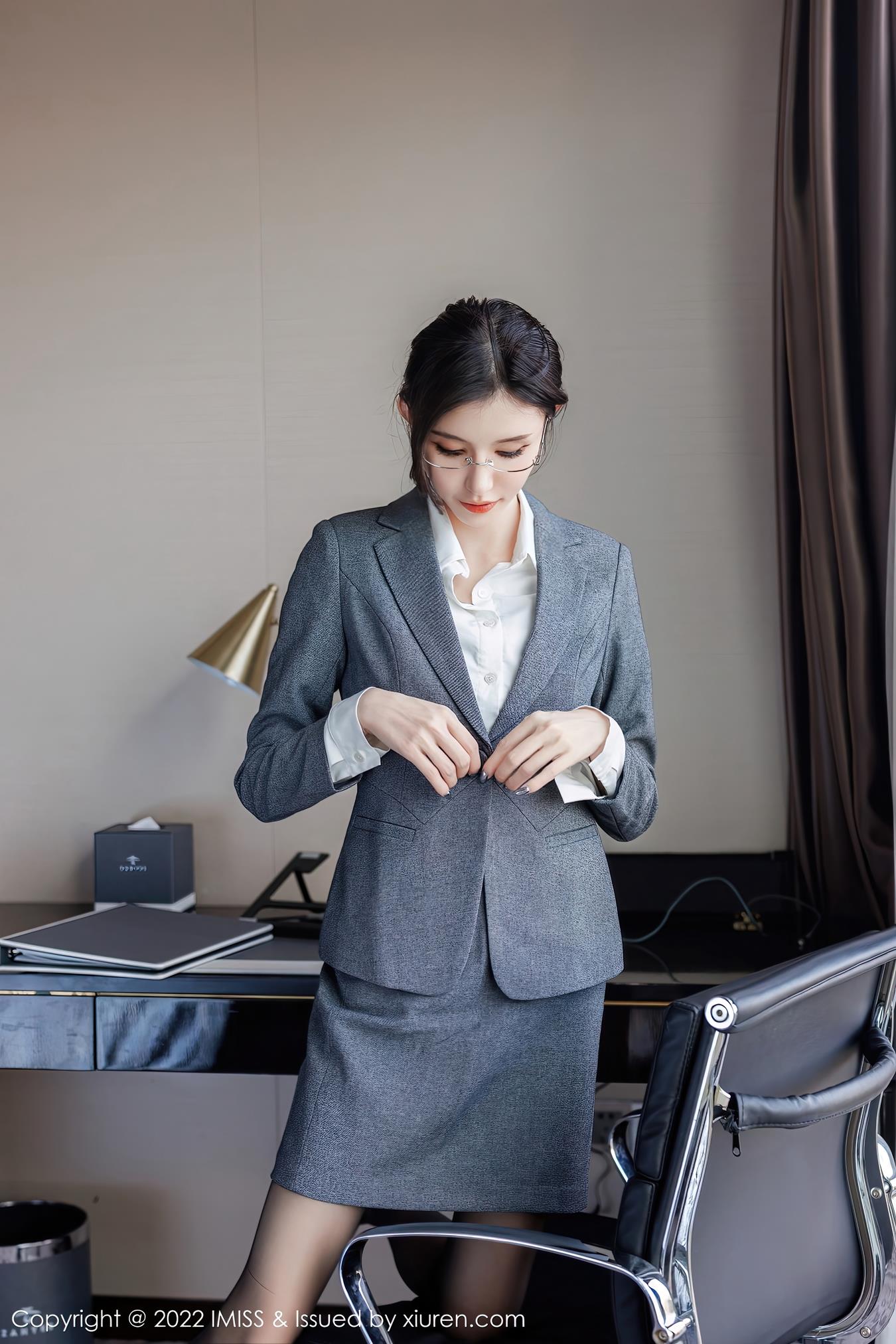 图片[11]-[IMiss爱蜜社]2022.12.06 VOL.708 泥鳅鳅[35+1P] – 速更版-美库