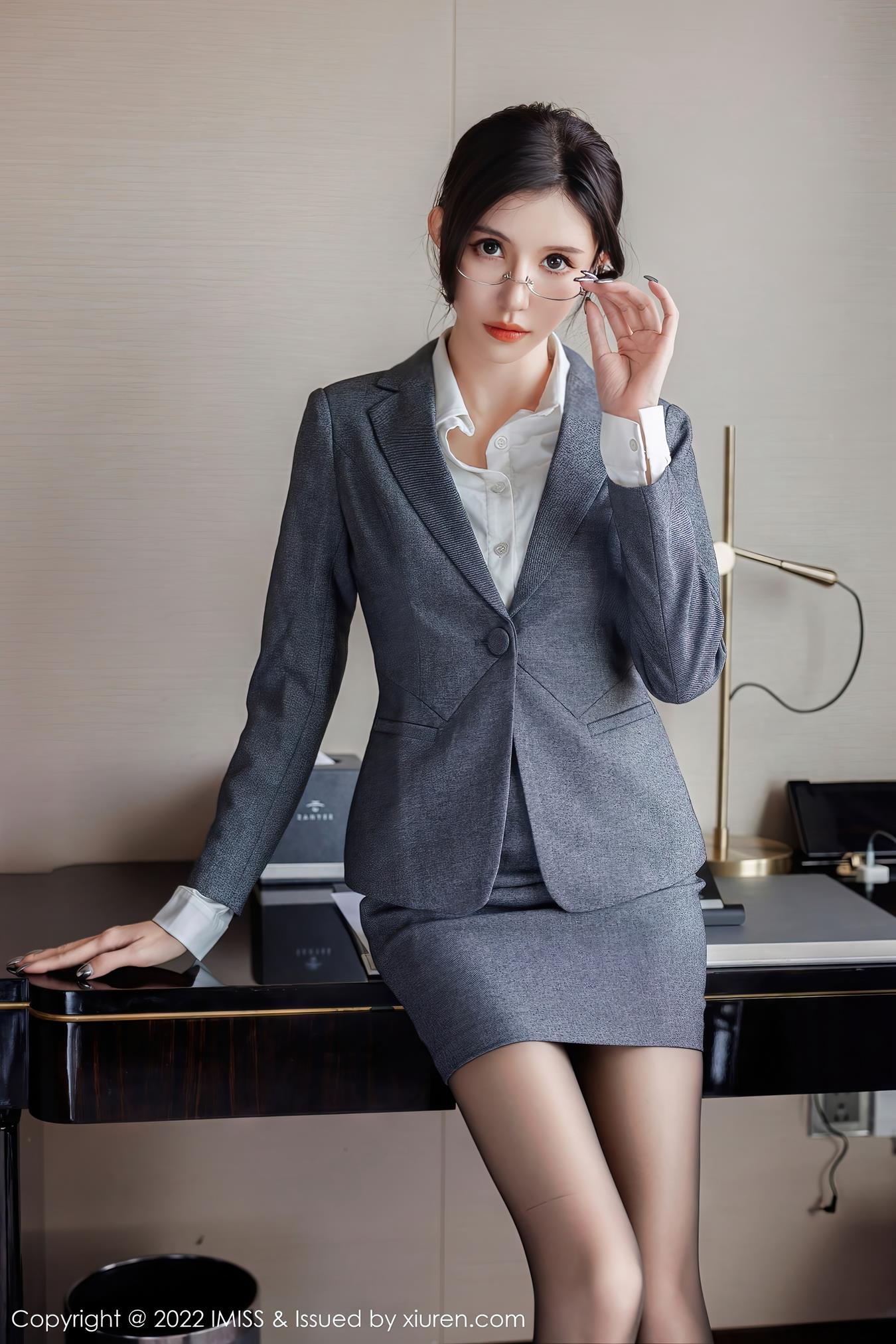 图片[29]-[IMiss爱蜜社]2022.12.06 VOL.708 泥鳅鳅[35+1P] – 速更版-美库