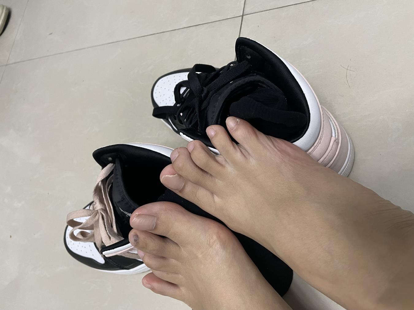 图片[39]-[誉铭传媒]袜足摄影 2022年《12月整合福利》[229P] – 速更版-美库