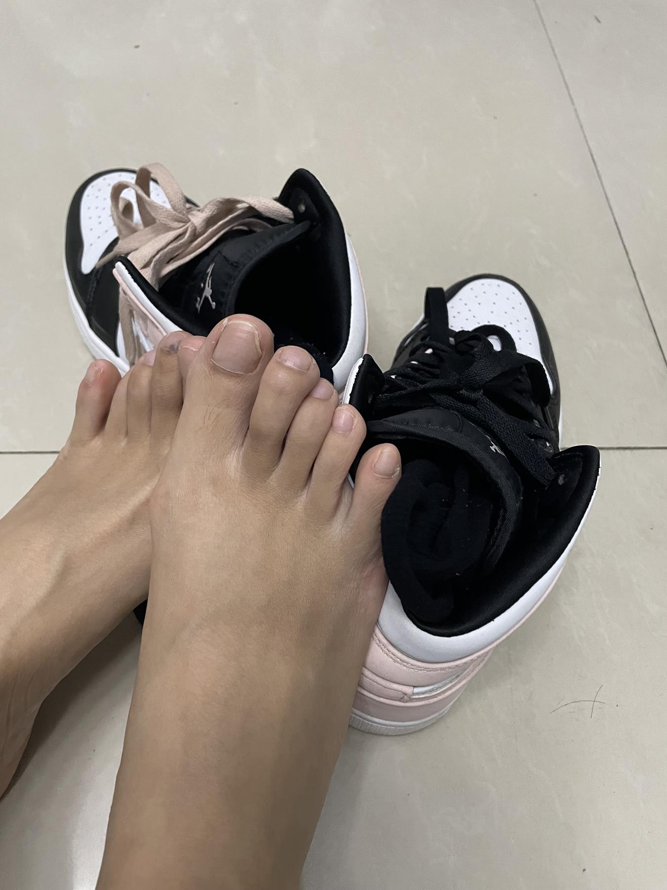 图片[74]-[誉铭传媒]袜足摄影 2022年《12月整合福利》[229P] – 速更版-美库