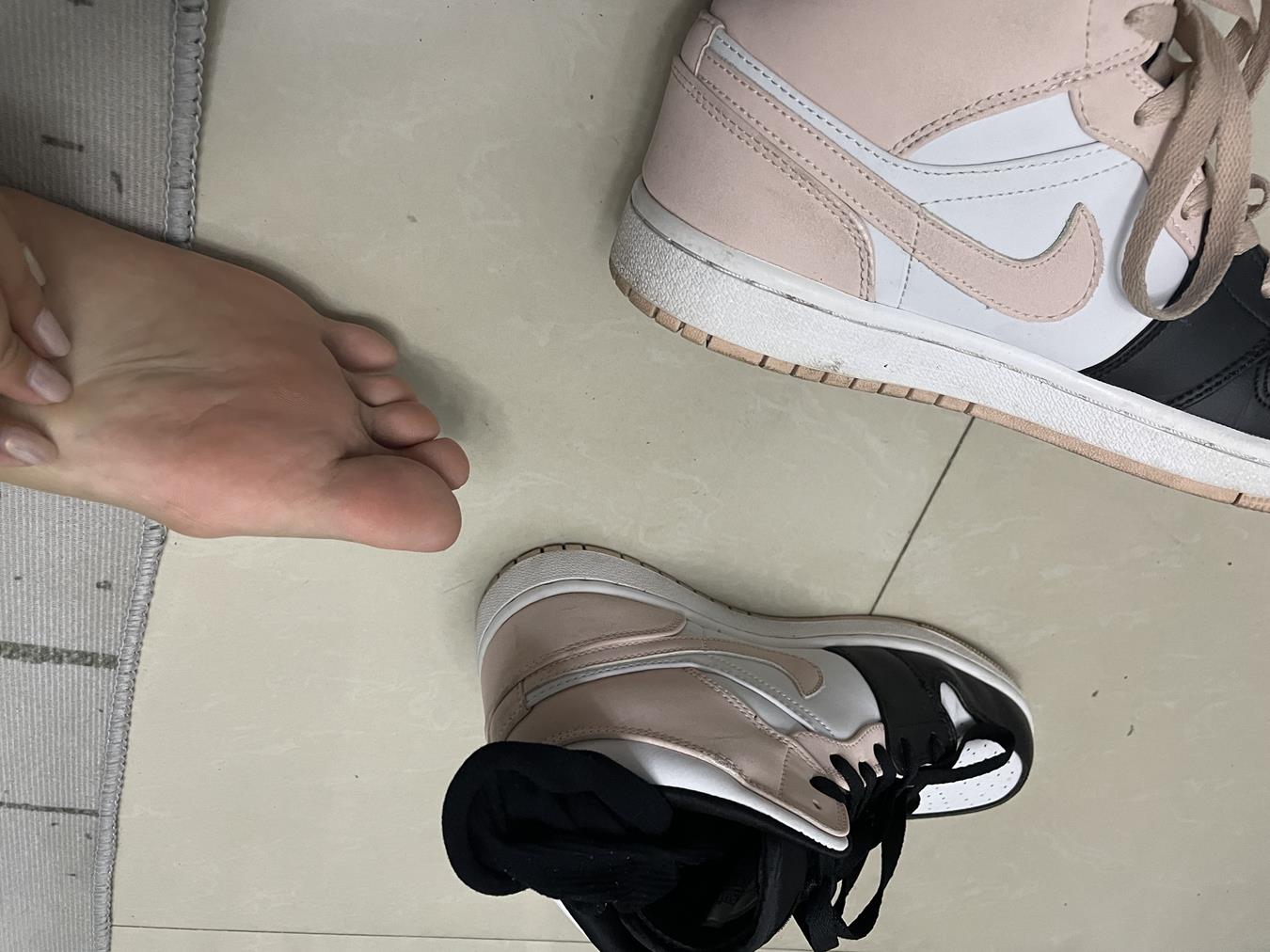 图片[81]-[誉铭传媒]袜足摄影 2022年《12月整合福利》[229P] – 速更版-美库