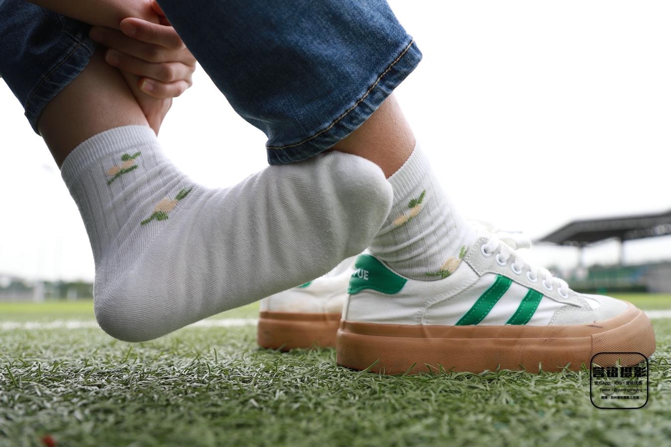 图片[33]-[誉铭传媒]袜足摄影 2022年《2022微信群第12套》[110P] – 速更版-美库