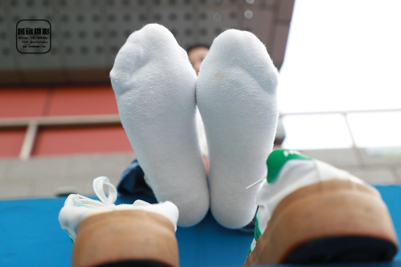 图片[55]-[誉铭传媒]袜足摄影 2022年《2022微信群第12套》[110P] – 速更版-美库