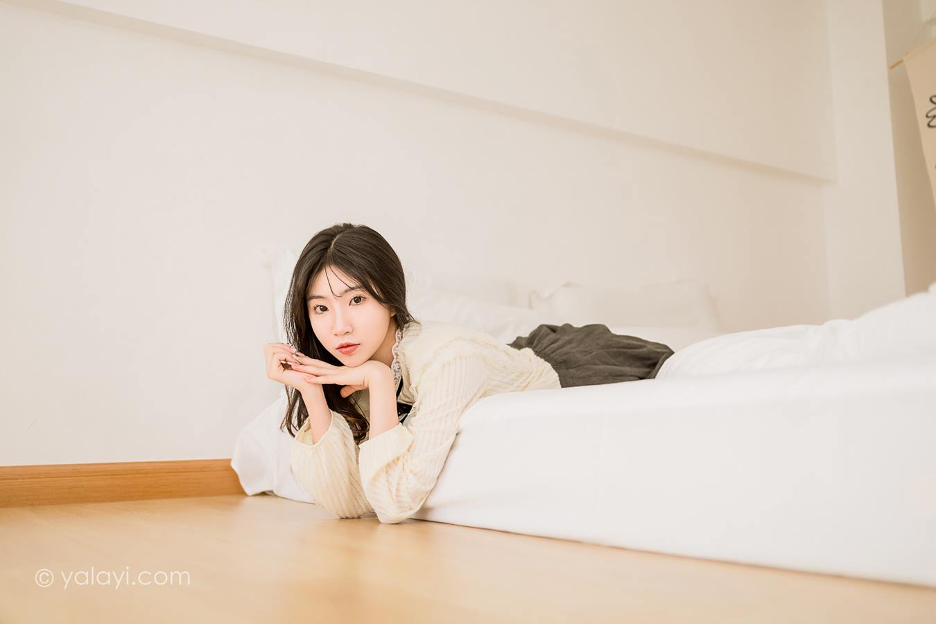 图片[23]-[YALAYI雅拉伊]2022.12.05 NO.989大幸福 小乔[44+1P] – 速更版-美库