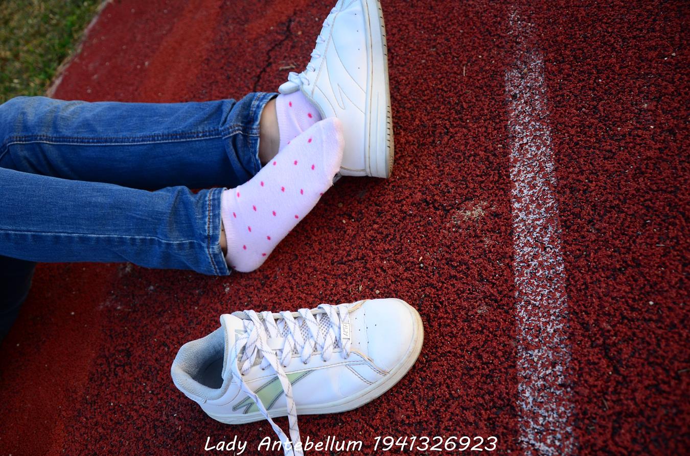 图片[10]-[战前女神] 美腿美足精品摄影套图 003 (1) [84P] – 速更版-美库