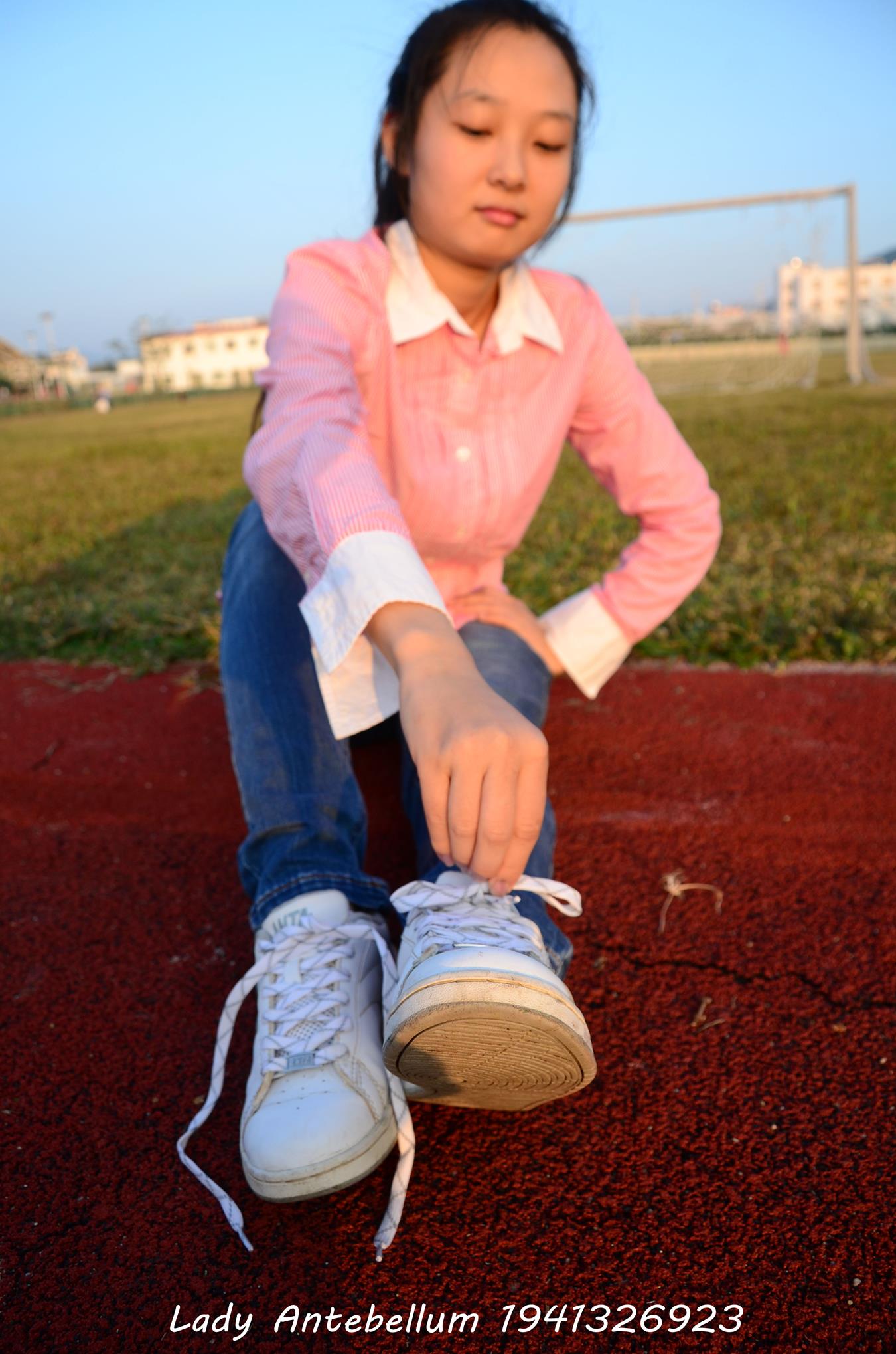 图片[44]-[战前女神] 美腿美足精品摄影套图 003 (1) [84P] – 速更版-美库