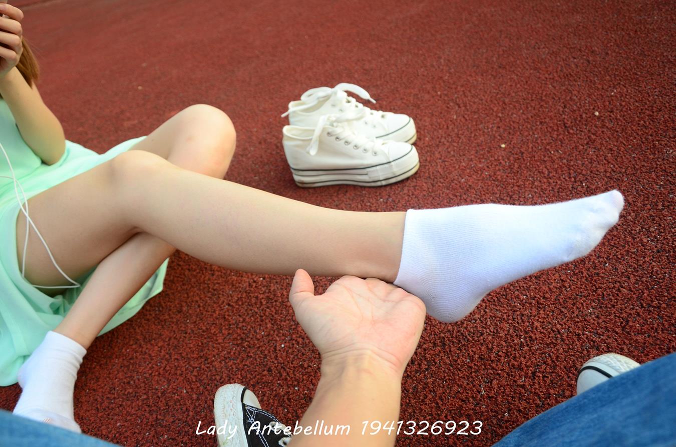 图片[90]-[战前女神] 美腿美足精品摄影套图 001 [89P] – 速更版-美库