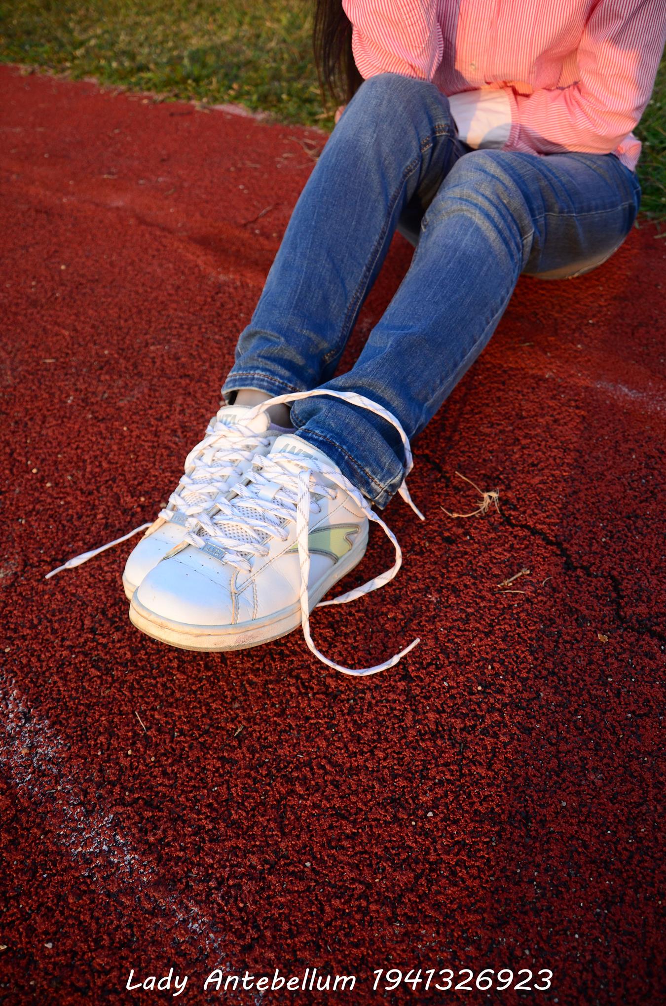 图片[58]-[战前女神] 美腿美足精品摄影套图 003 (1) [84P] – 速更版-美库