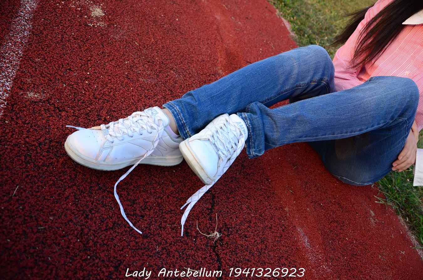 图片[64]-[战前女神] 美腿美足精品摄影套图 003 (1) [84P] – 速更版-美库