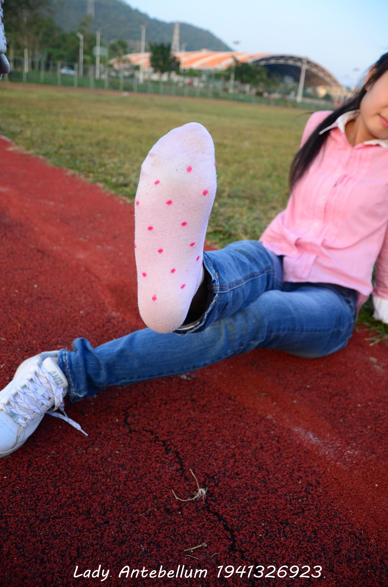 图片[74]-[战前女神] 美腿美足精品摄影套图 003 (1) [84P] – 速更版-美库