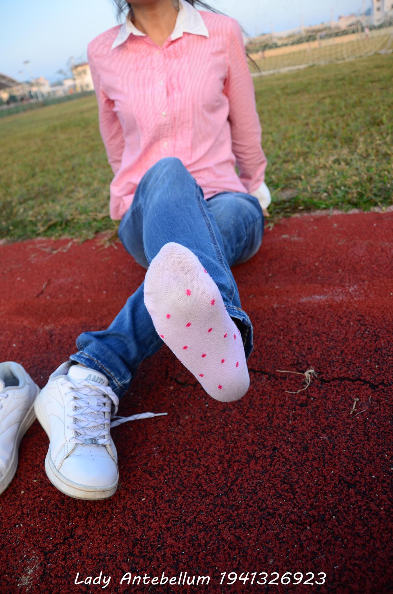 图片[77]-[战前女神] 美腿美足精品摄影套图 003 (1) [84P] – 速更版-美库