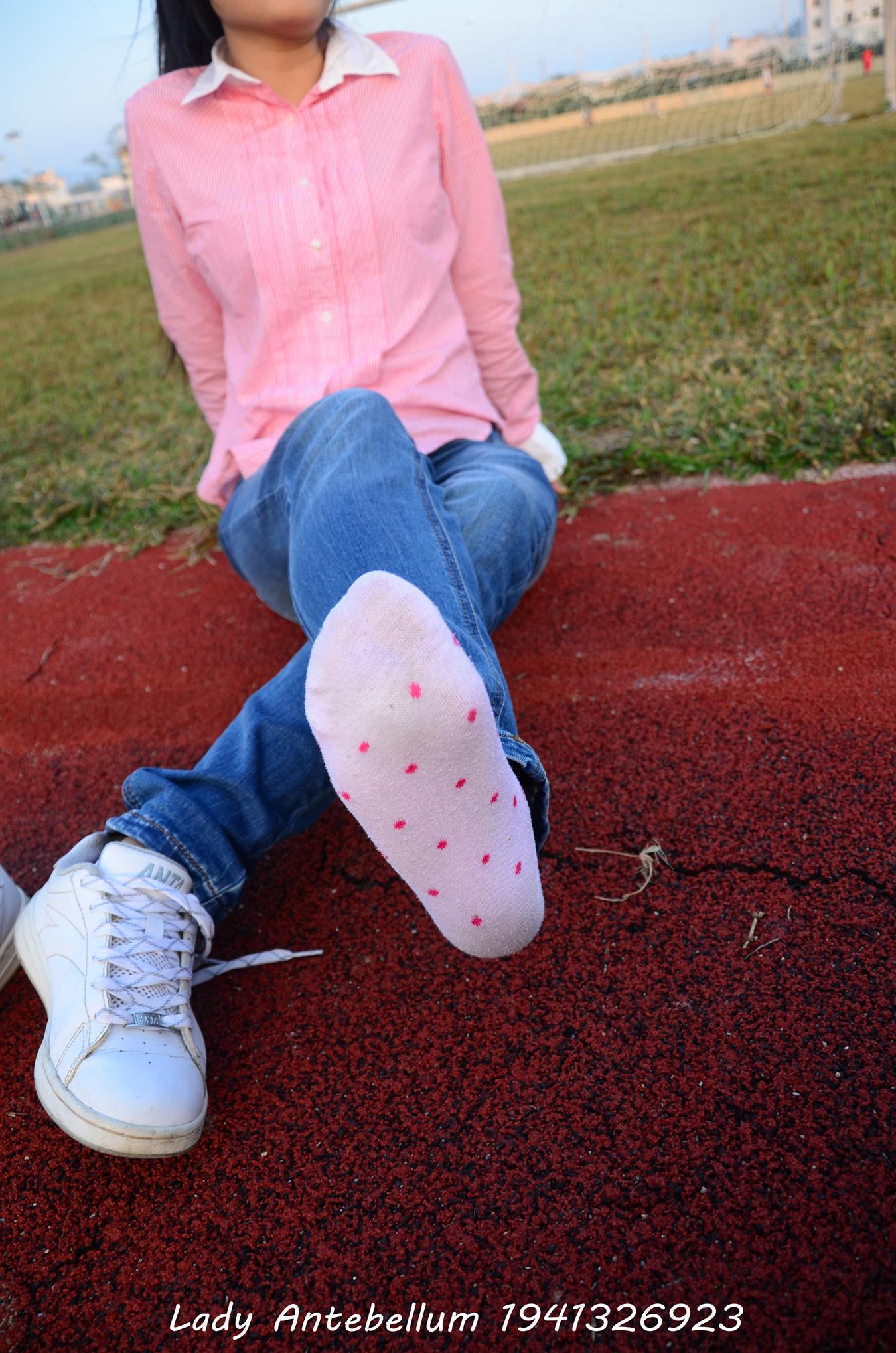 图片[78]-[战前女神] 美腿美足精品摄影套图 003 (1) [84P] – 速更版-美库