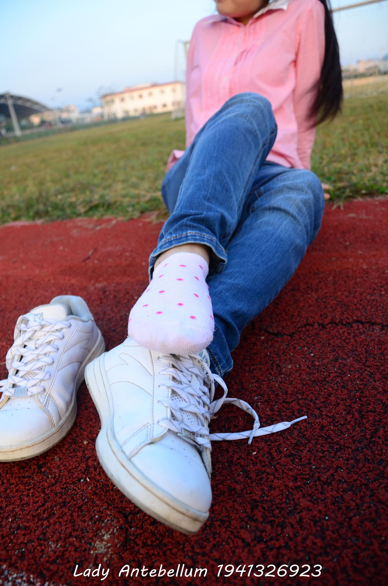 图片[82]-[战前女神] 美腿美足精品摄影套图 003 (1) [84P] – 速更版-美库