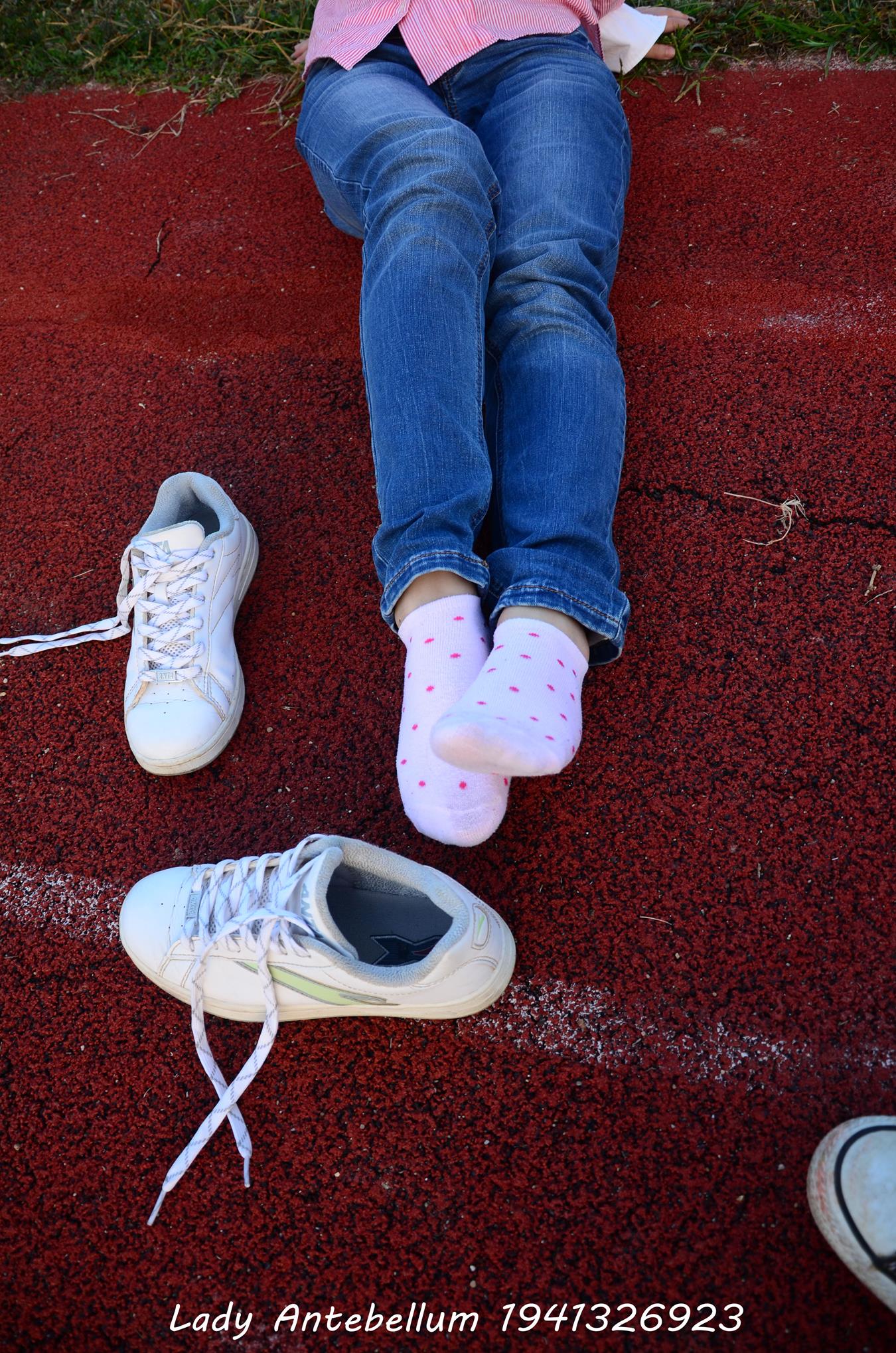 图片[26]-[战前女神] 美腿美足精品摄影套图 003 (2) [73P] – 速更版-美库