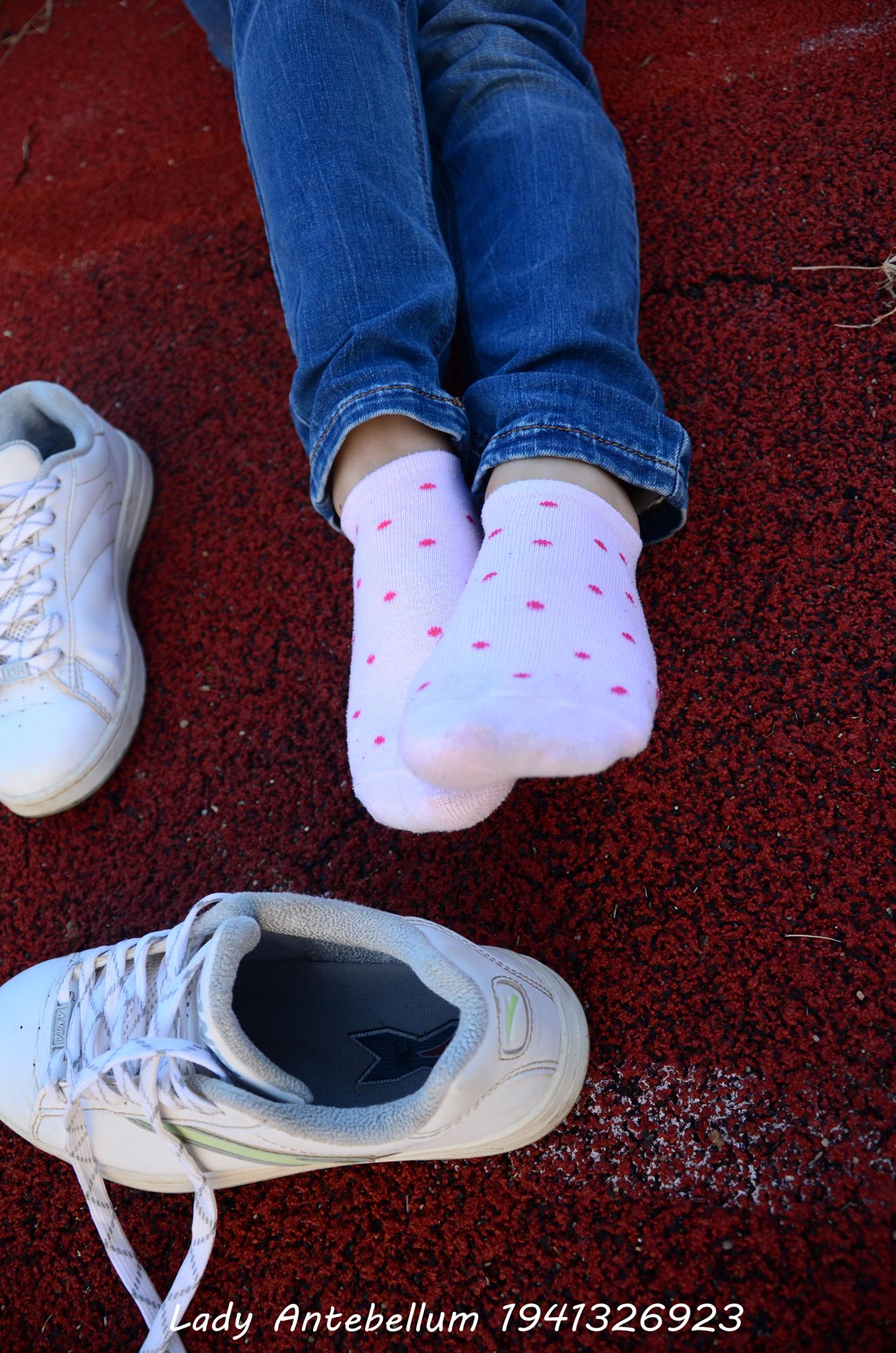 图片[28]-[战前女神] 美腿美足精品摄影套图 003 (2) [73P] – 速更版-美库