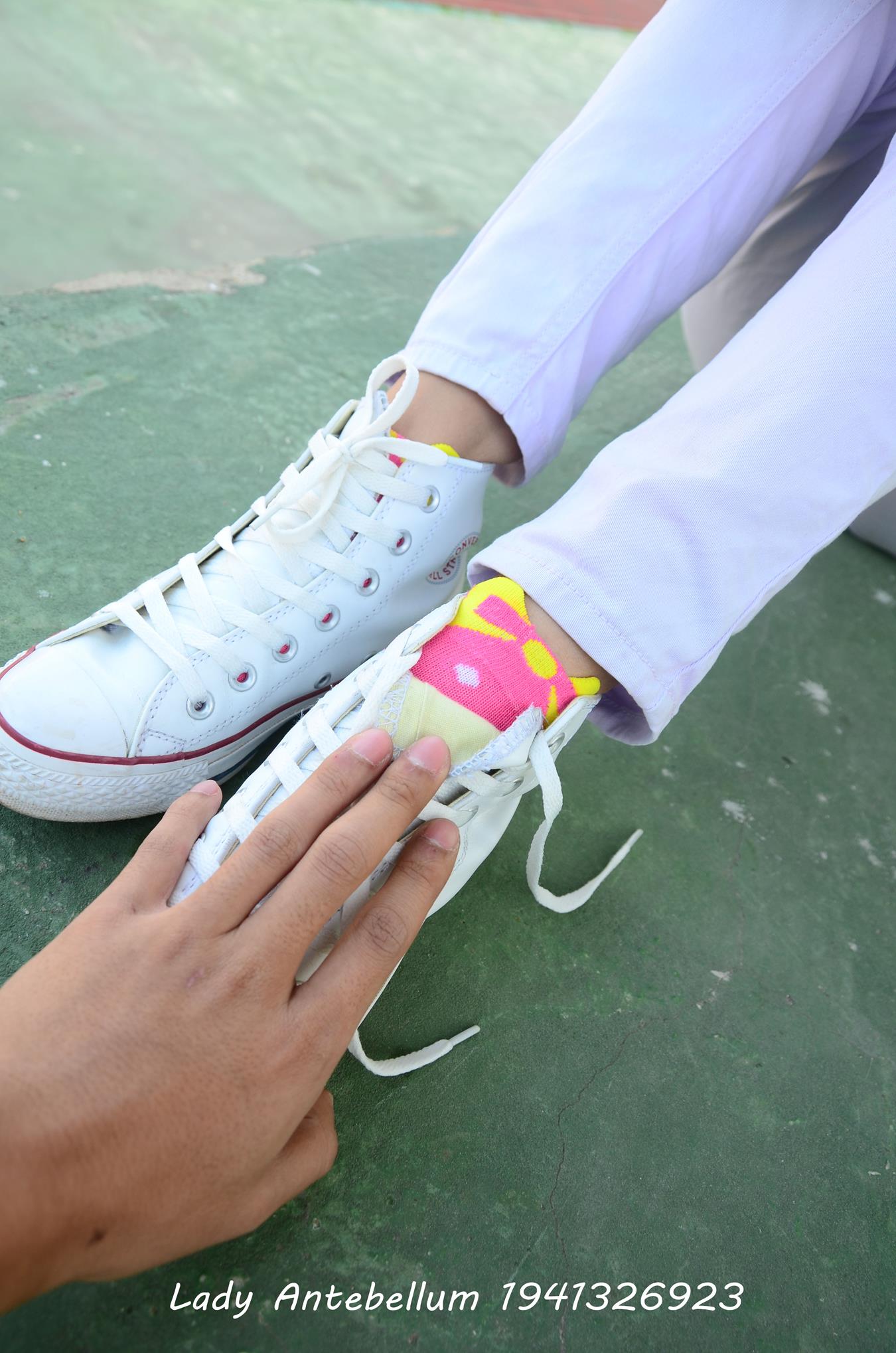 图片[74]-[战前女神] 美腿美足精品摄影套图 002 (1) [84P] – 速更版-美库