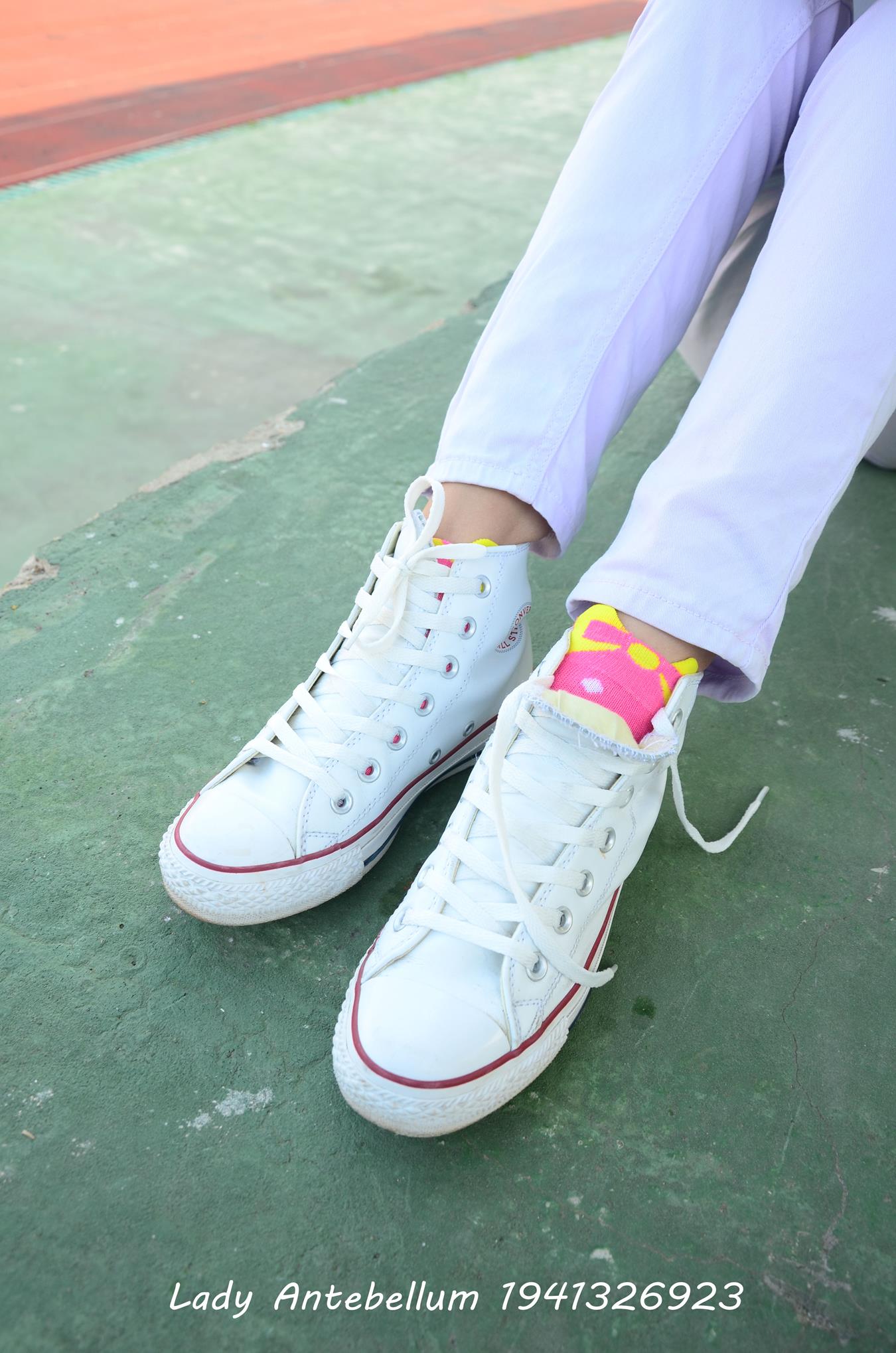 图片[75]-[战前女神] 美腿美足精品摄影套图 002 (1) [84P] – 速更版-美库