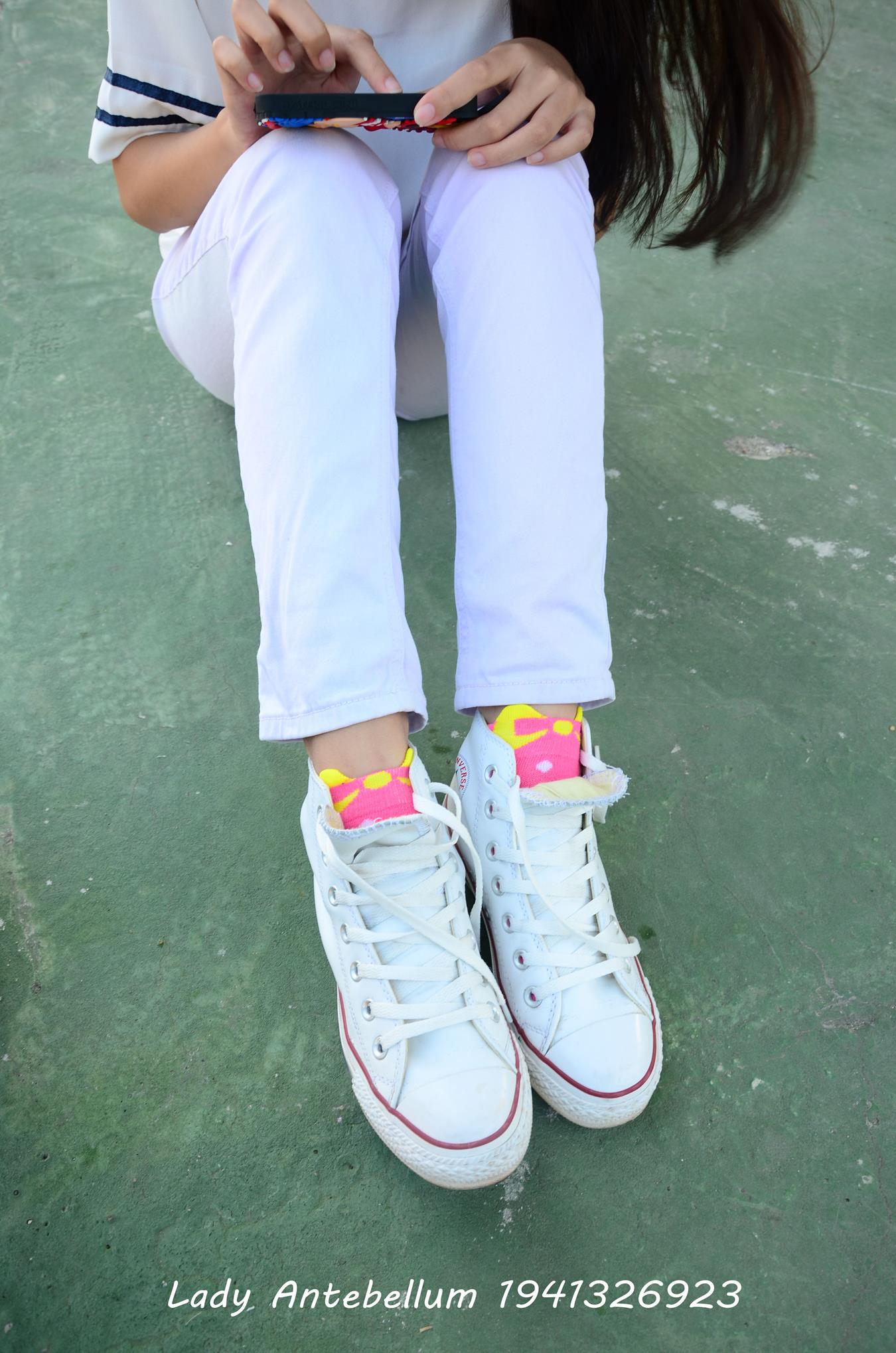 图片[82]-[战前女神] 美腿美足精品摄影套图 002 (1) [84P] – 速更版-美库