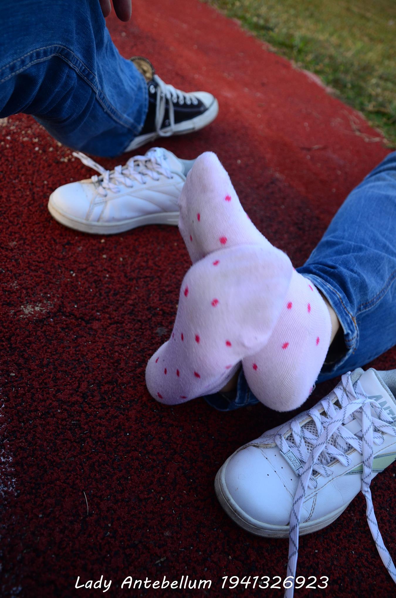 图片[48]-[战前女神] 美腿美足精品摄影套图 003 (2) [73P] – 速更版-美库